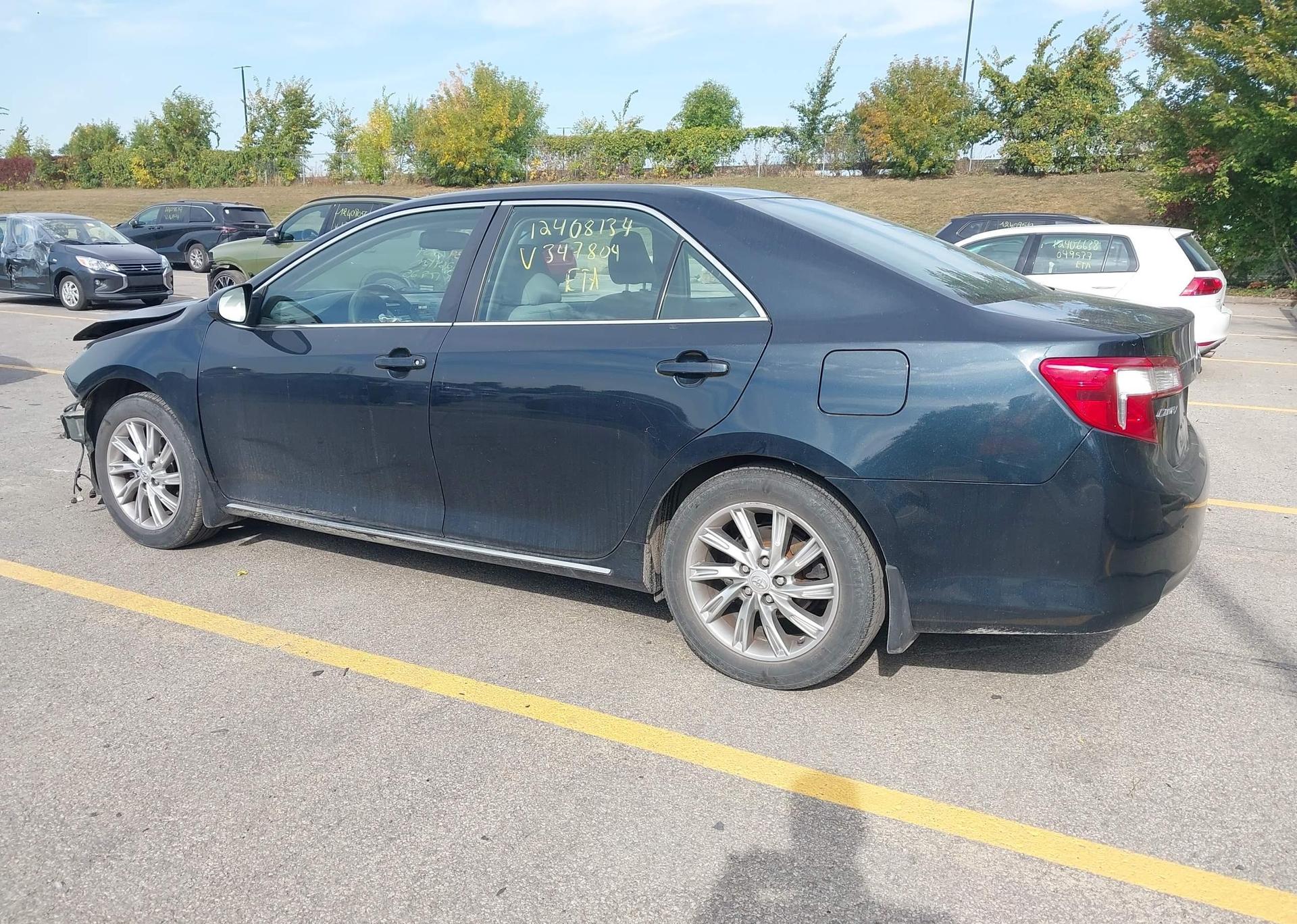 2014 TOYOTA CAMRY LE