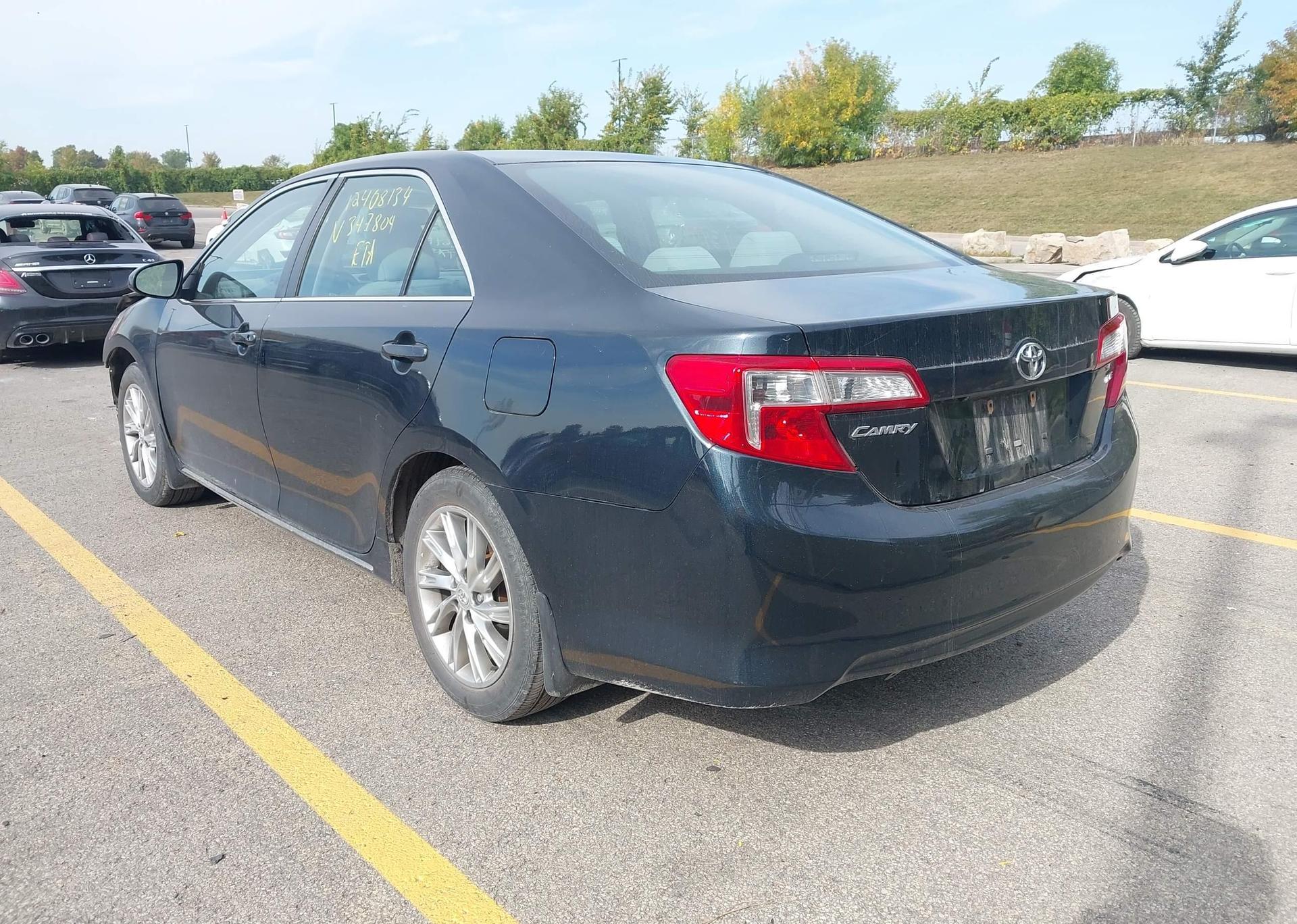 2014 TOYOTA CAMRY LE