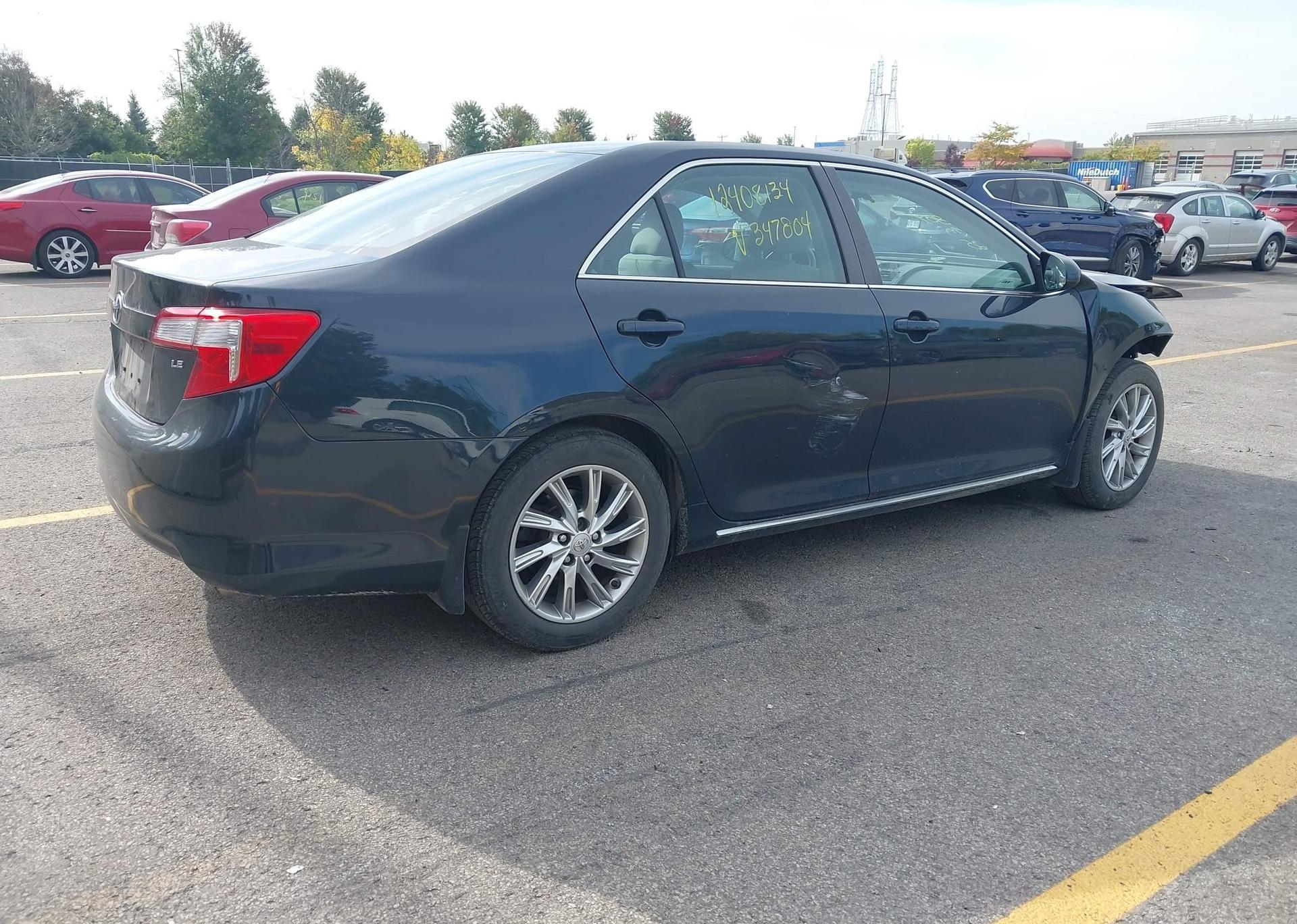 2014 TOYOTA CAMRY LE