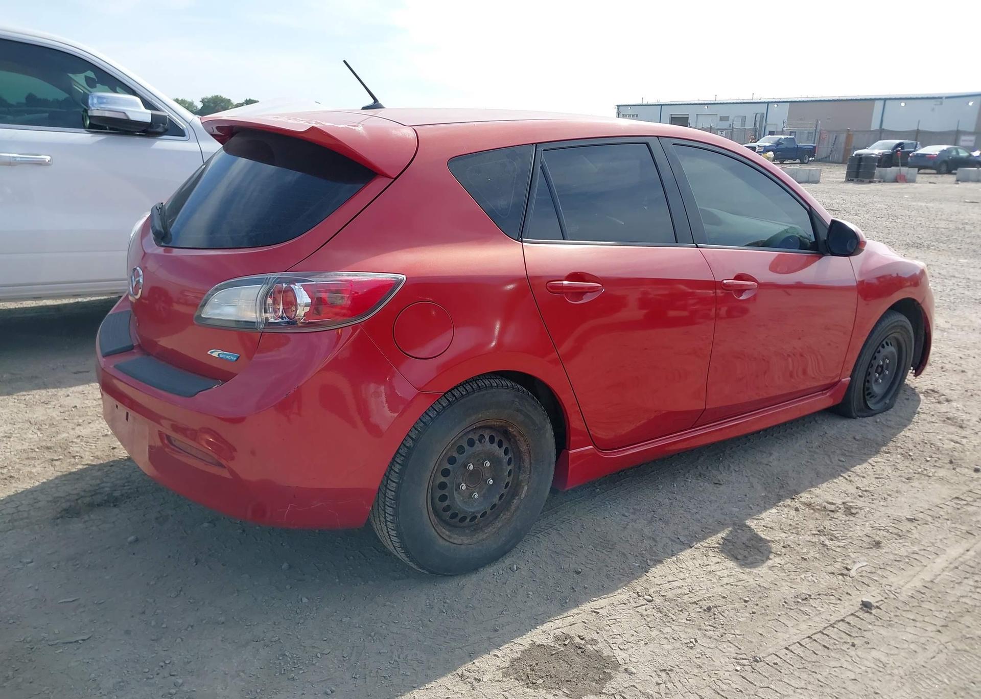2013 MAZDA 3 I