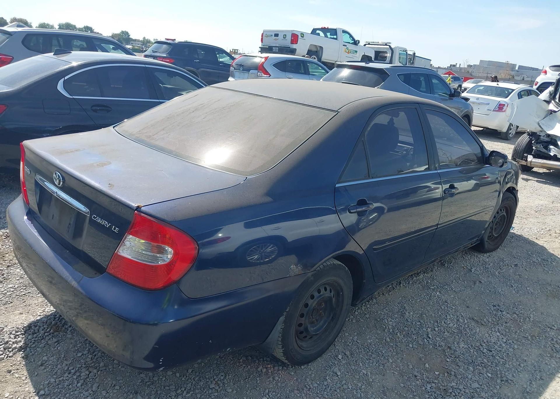 2003 TOYOTA CAMRY LE