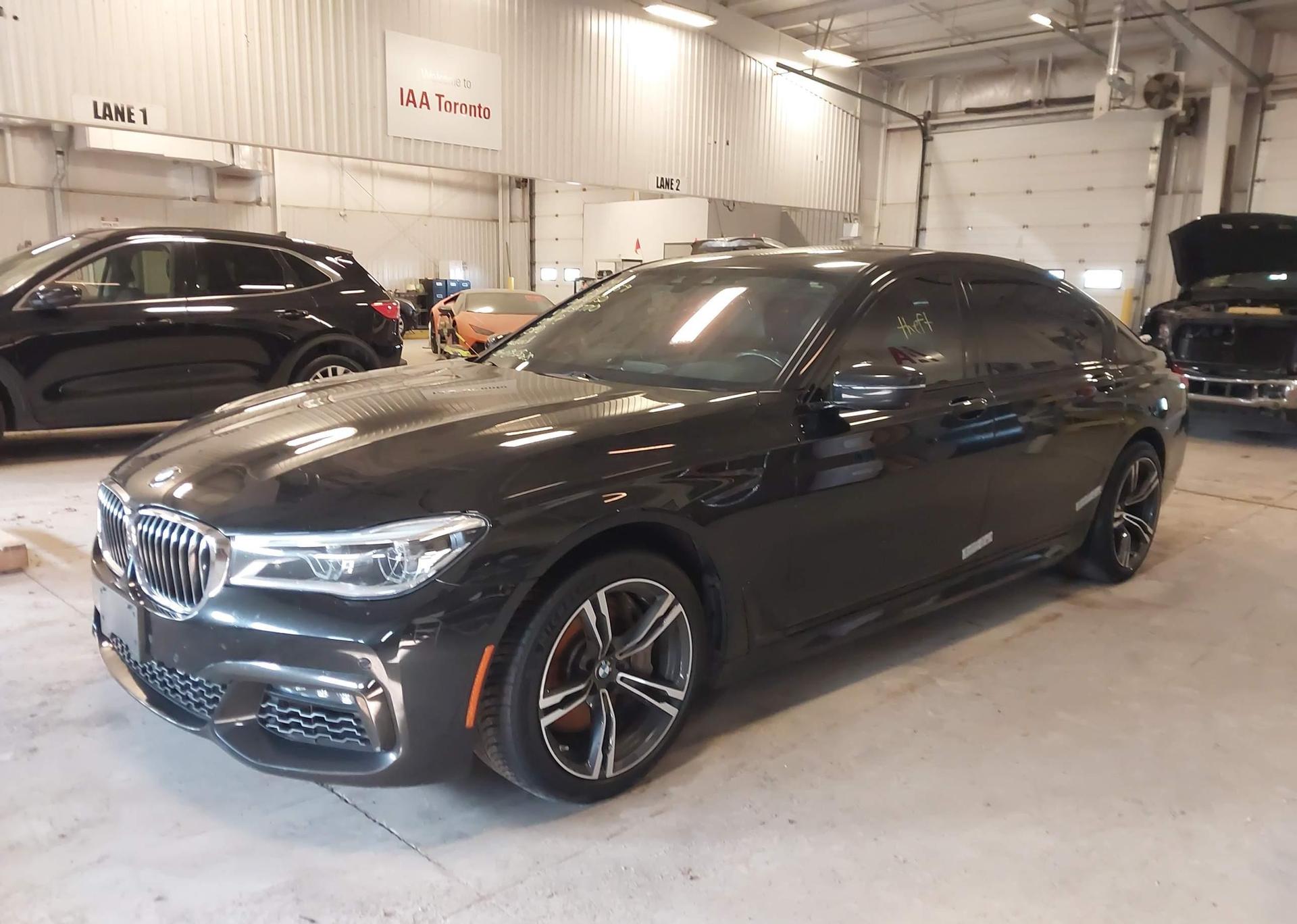 2018 BMW 750 XI
