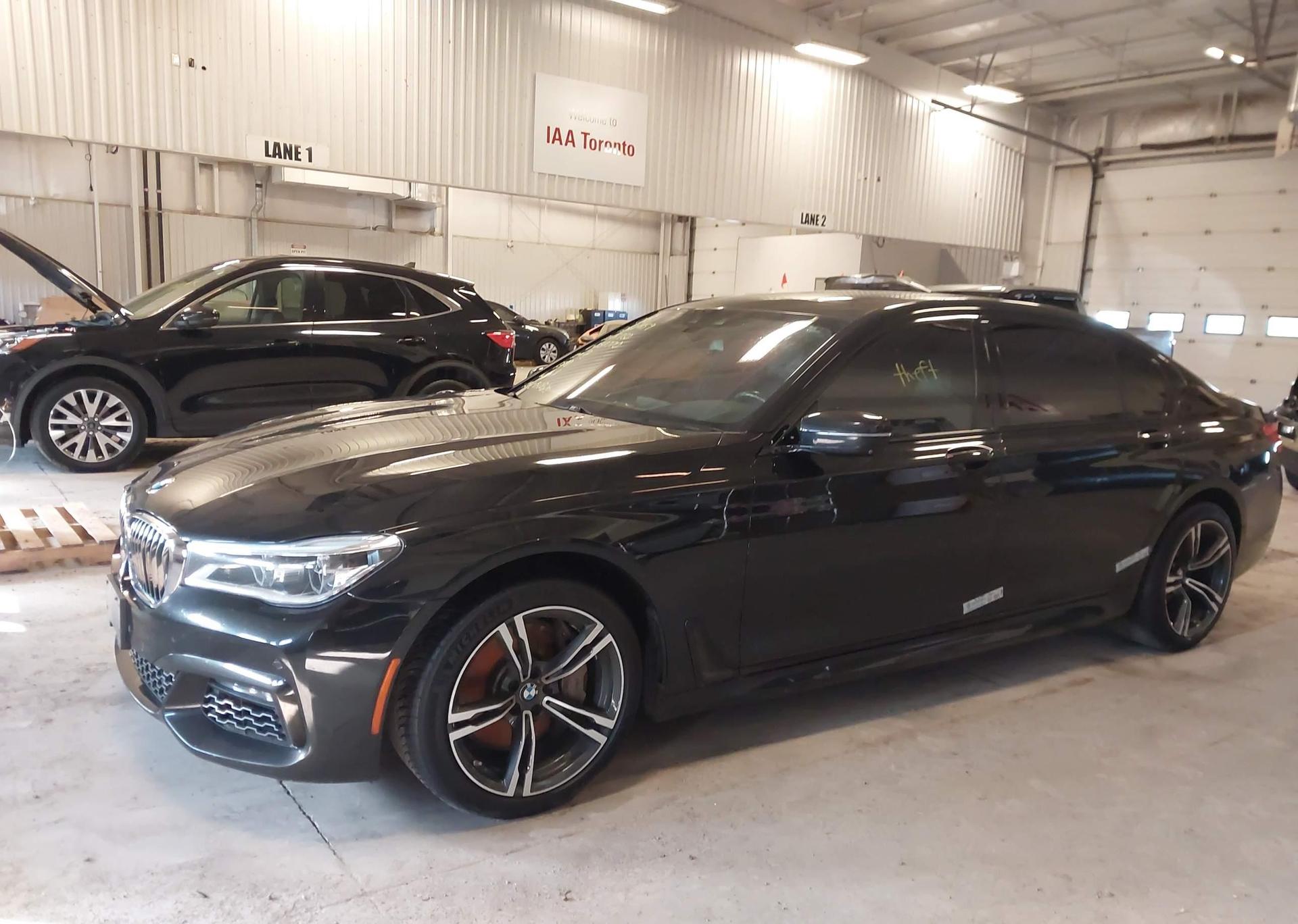 2018 BMW 750 XI