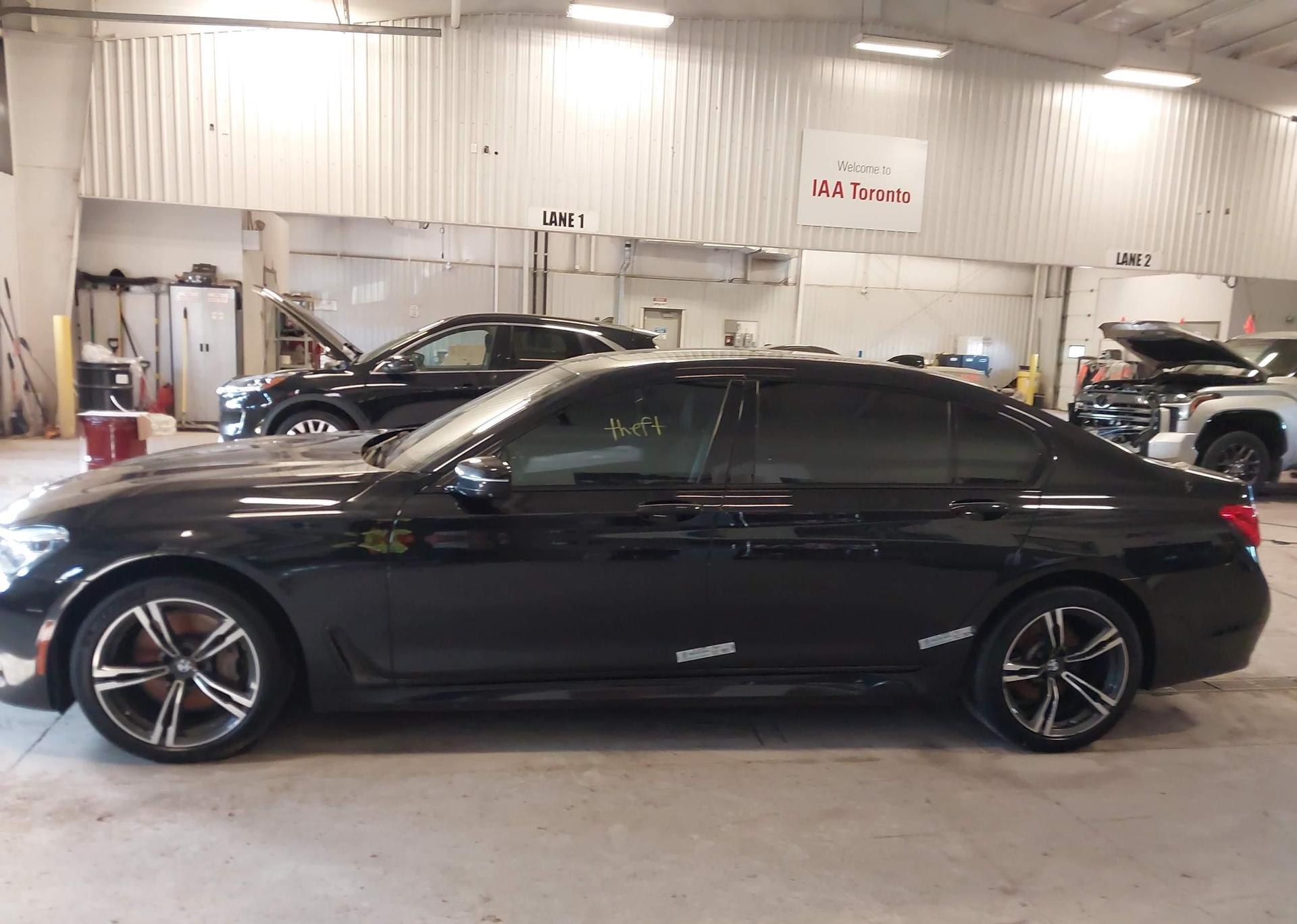 2018 BMW 750 XI