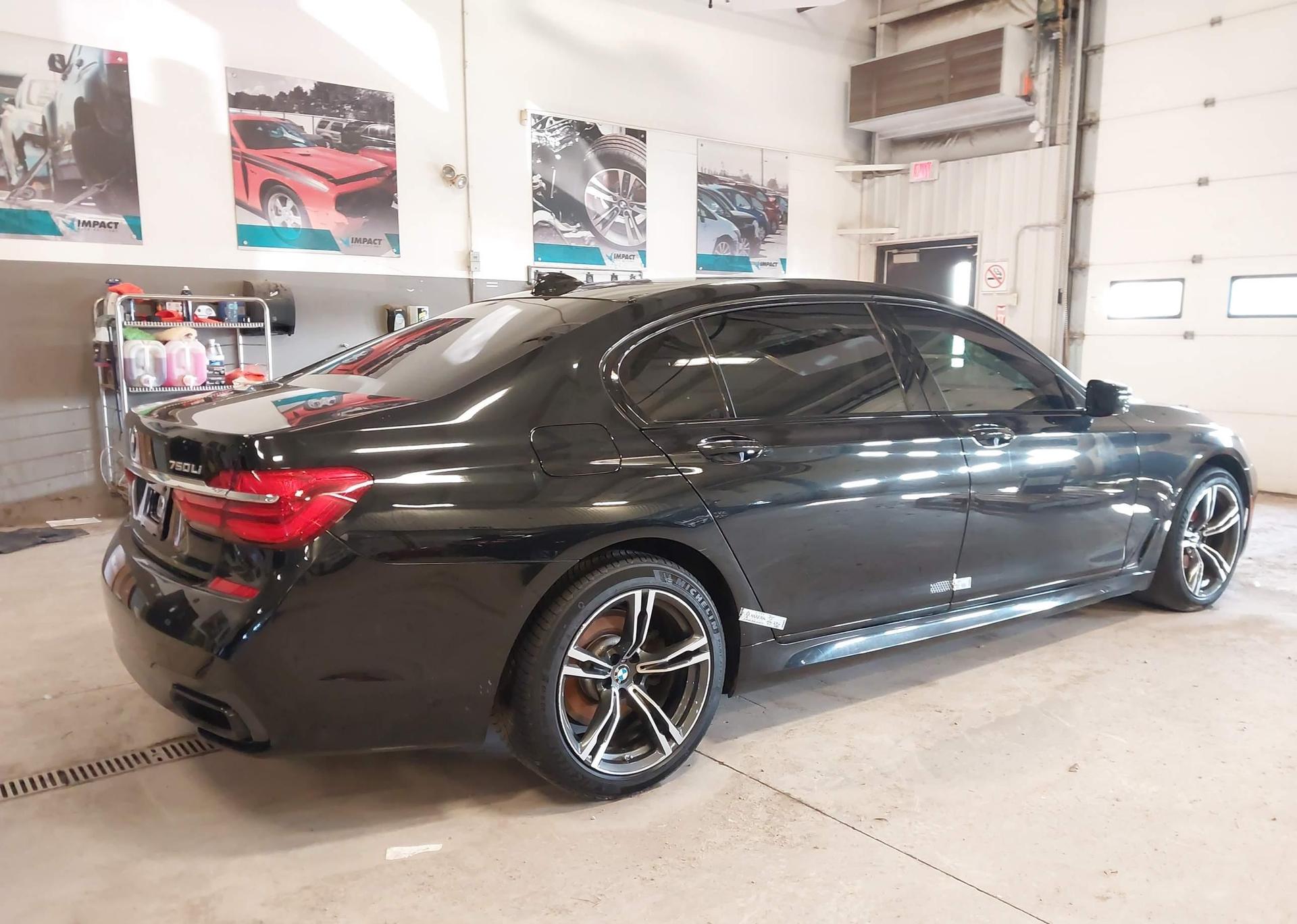 2018 BMW 750 XI