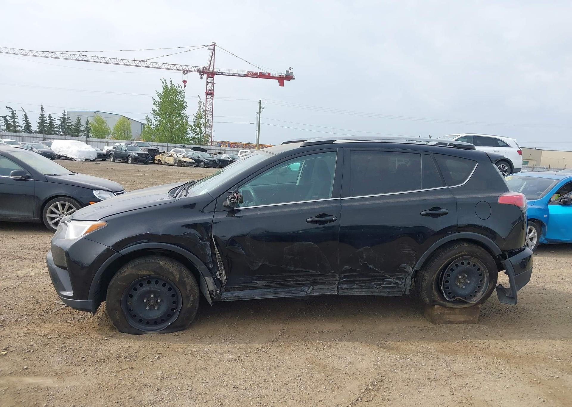 2018 TOYOTA RAV4 LE