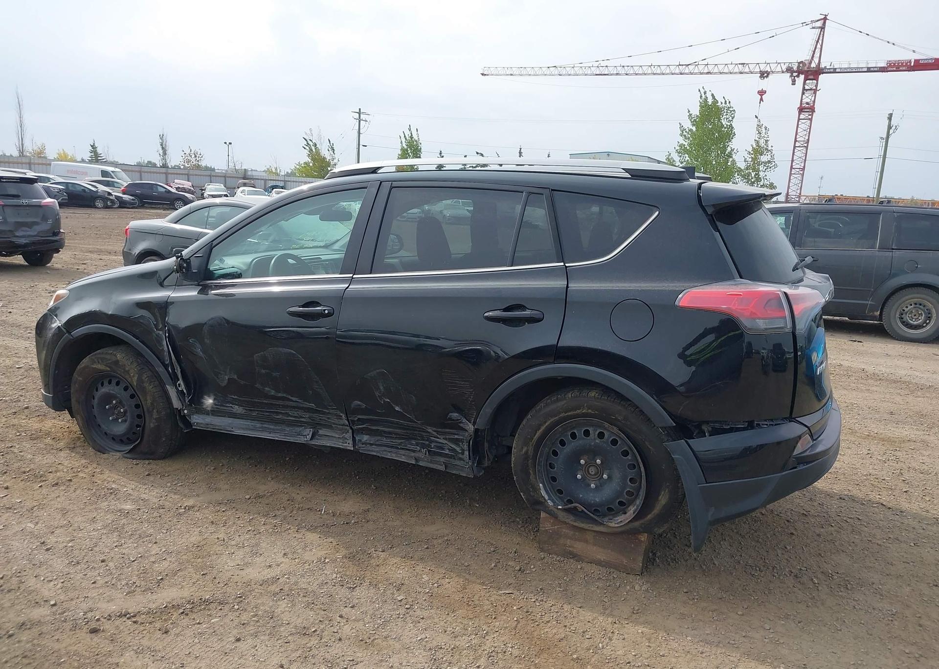 2018 TOYOTA RAV4 LE