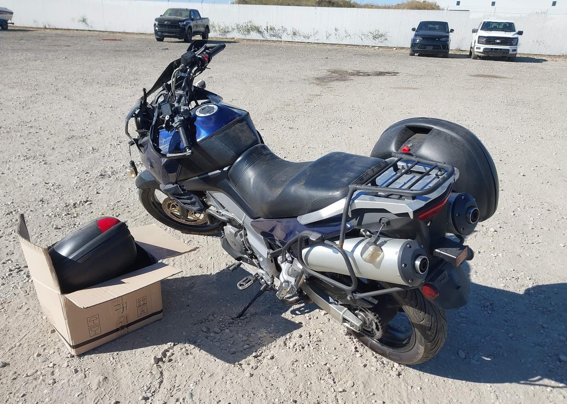 2002 SUZUKI DL1000