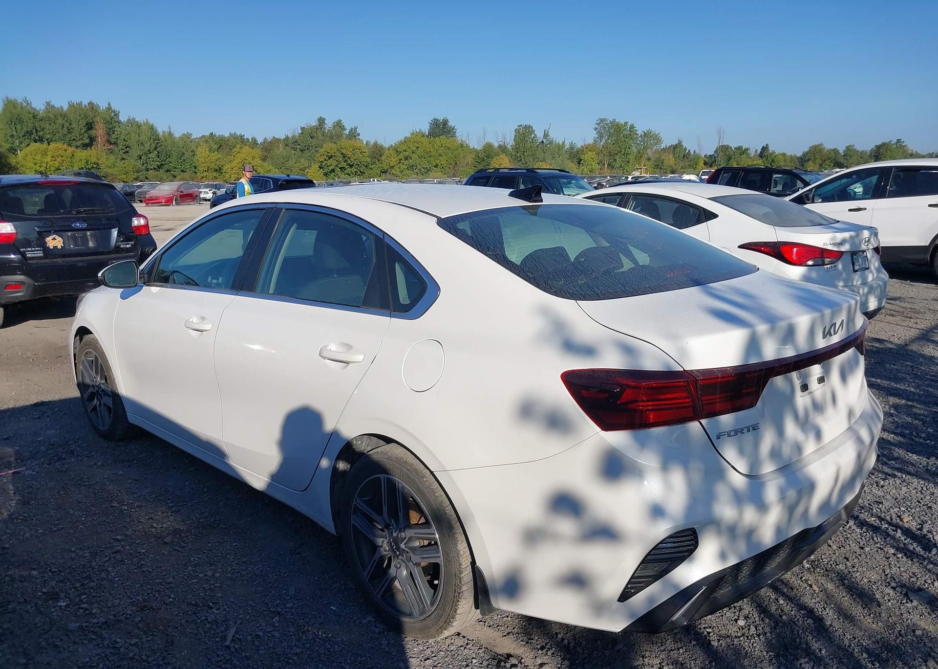 2023 KIA FORTE EX