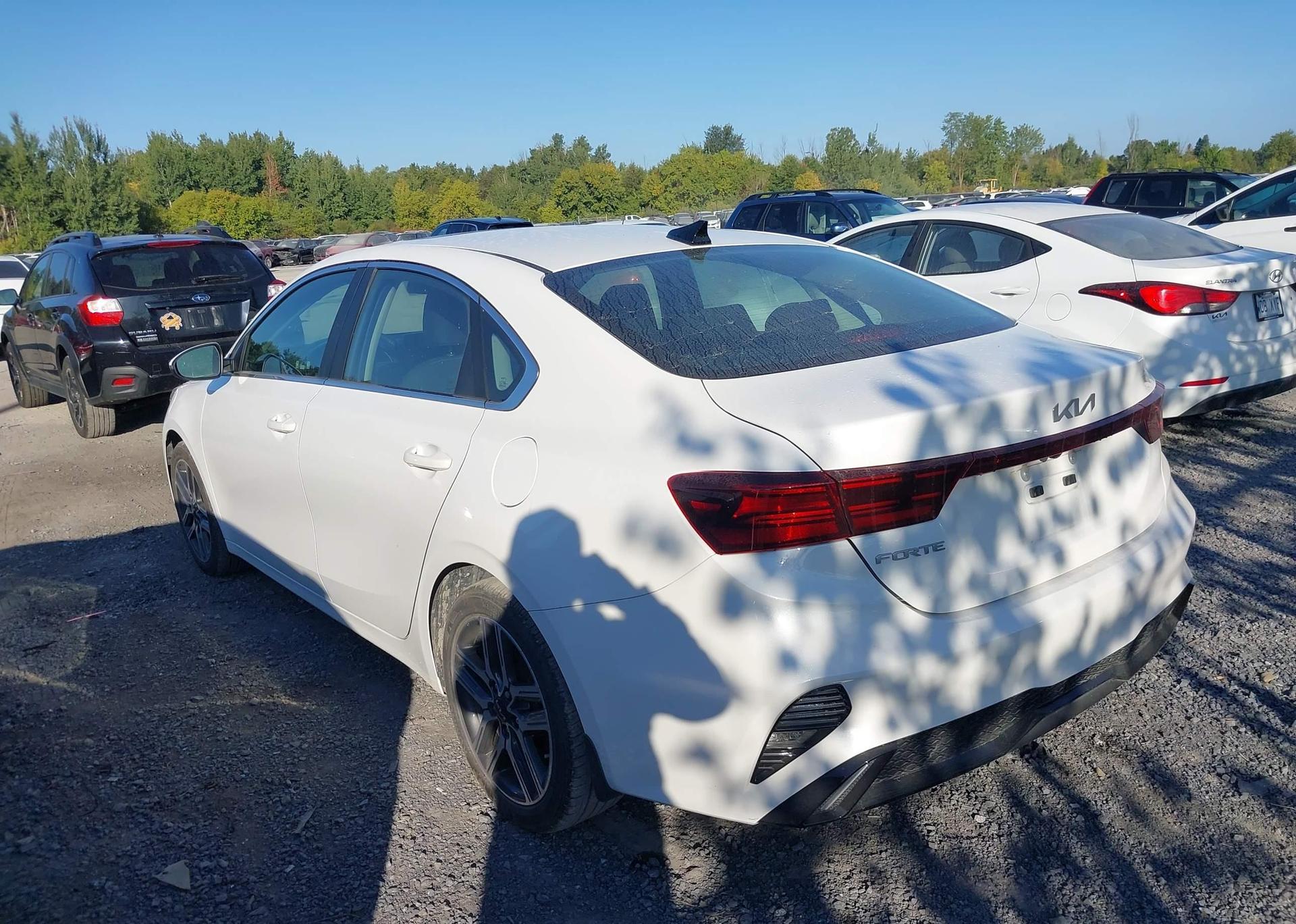 2023 KIA FORTE EX