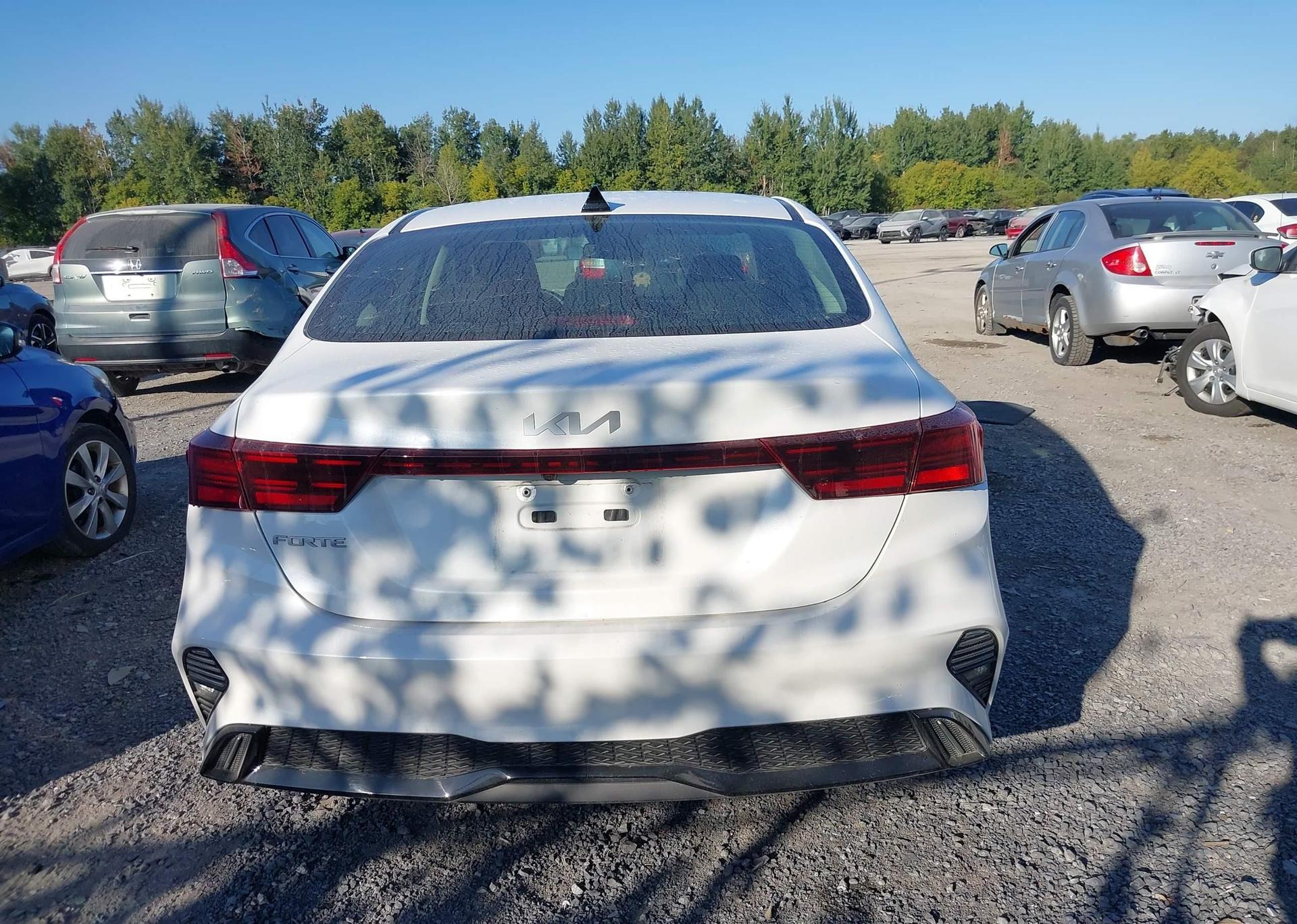 2023 KIA FORTE EX