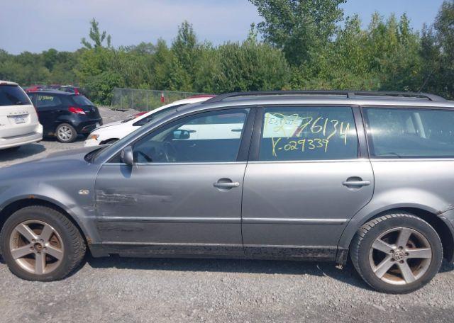 2004 VOLKSWAGEN PASSAT GLX