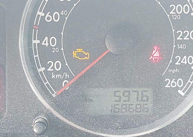 2004 VOLKSWAGEN PASSAT GLX