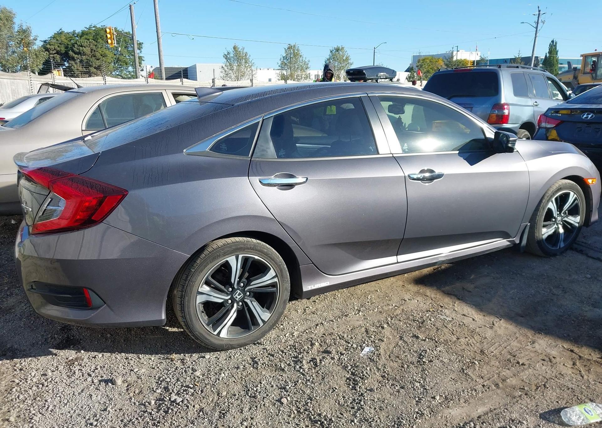 2018 HONDA Civic touring