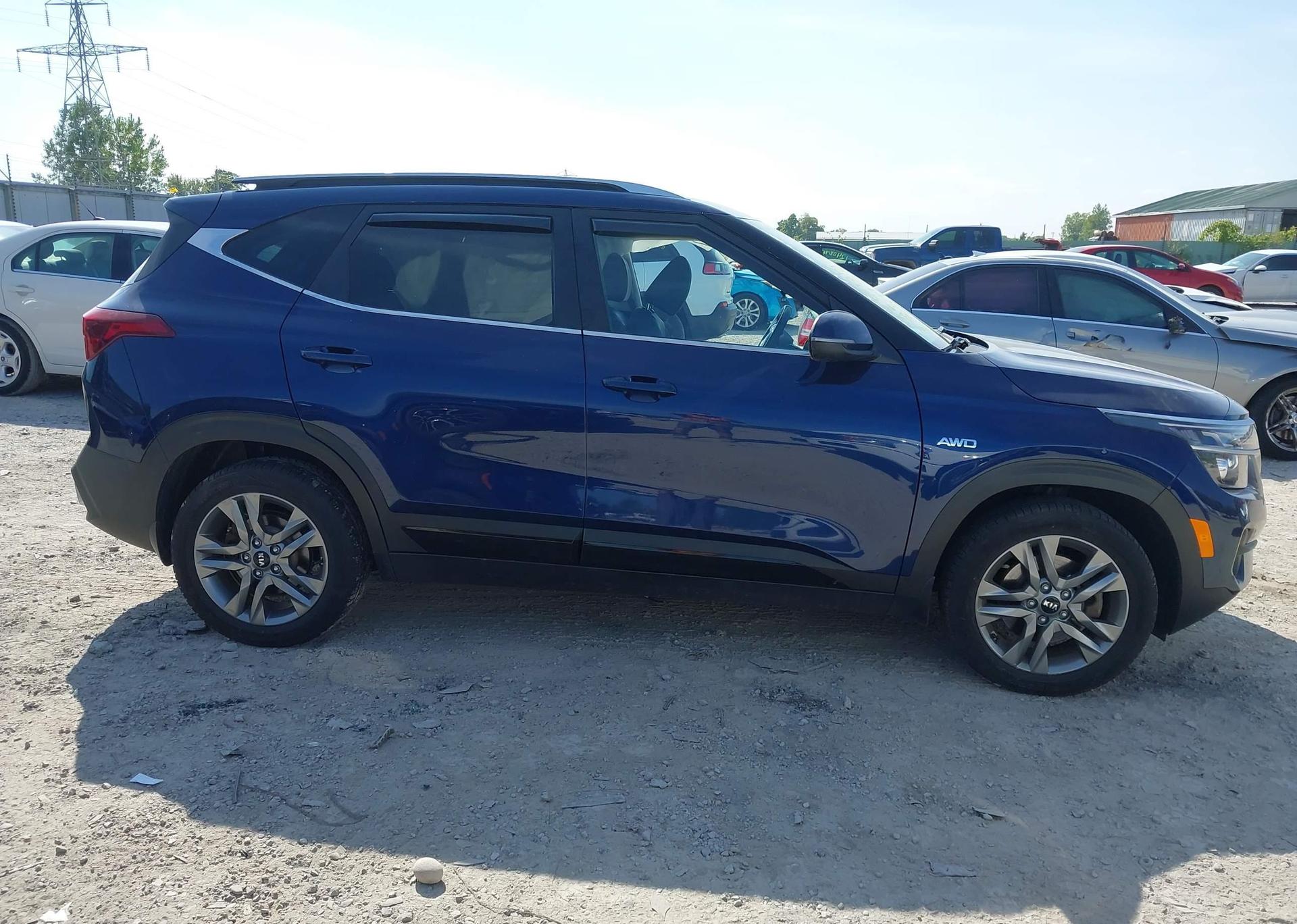2021 KIA SELTOS EX