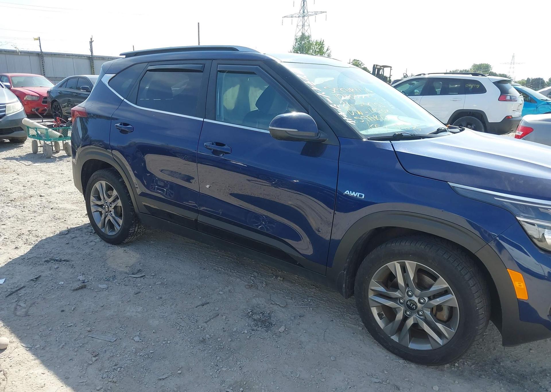 2021 KIA SELTOS EX