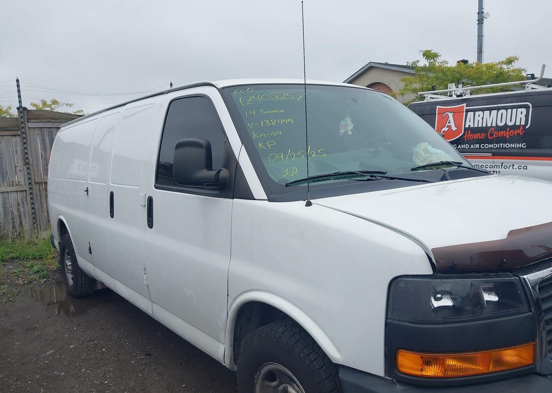 2014 GMC SAVANA 3500 1WT