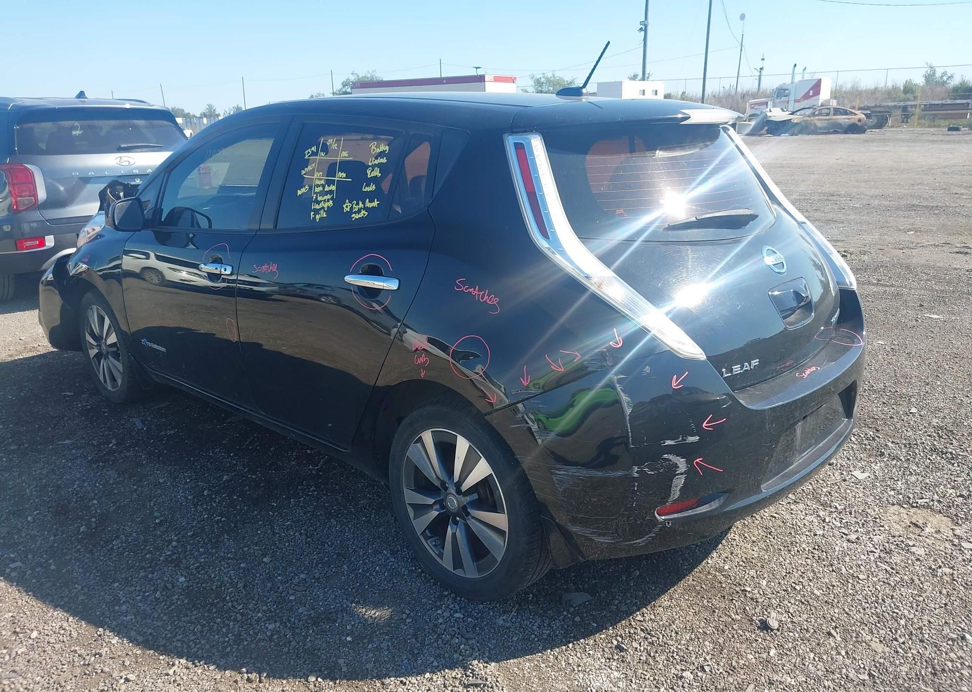 2016 NISSAN LEAF