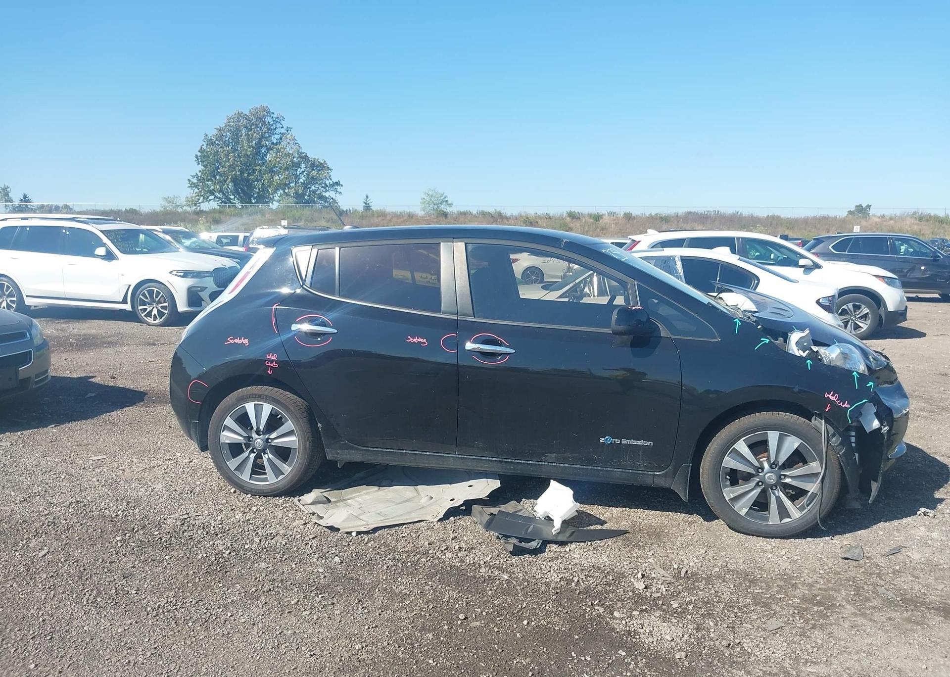2016 NISSAN LEAF