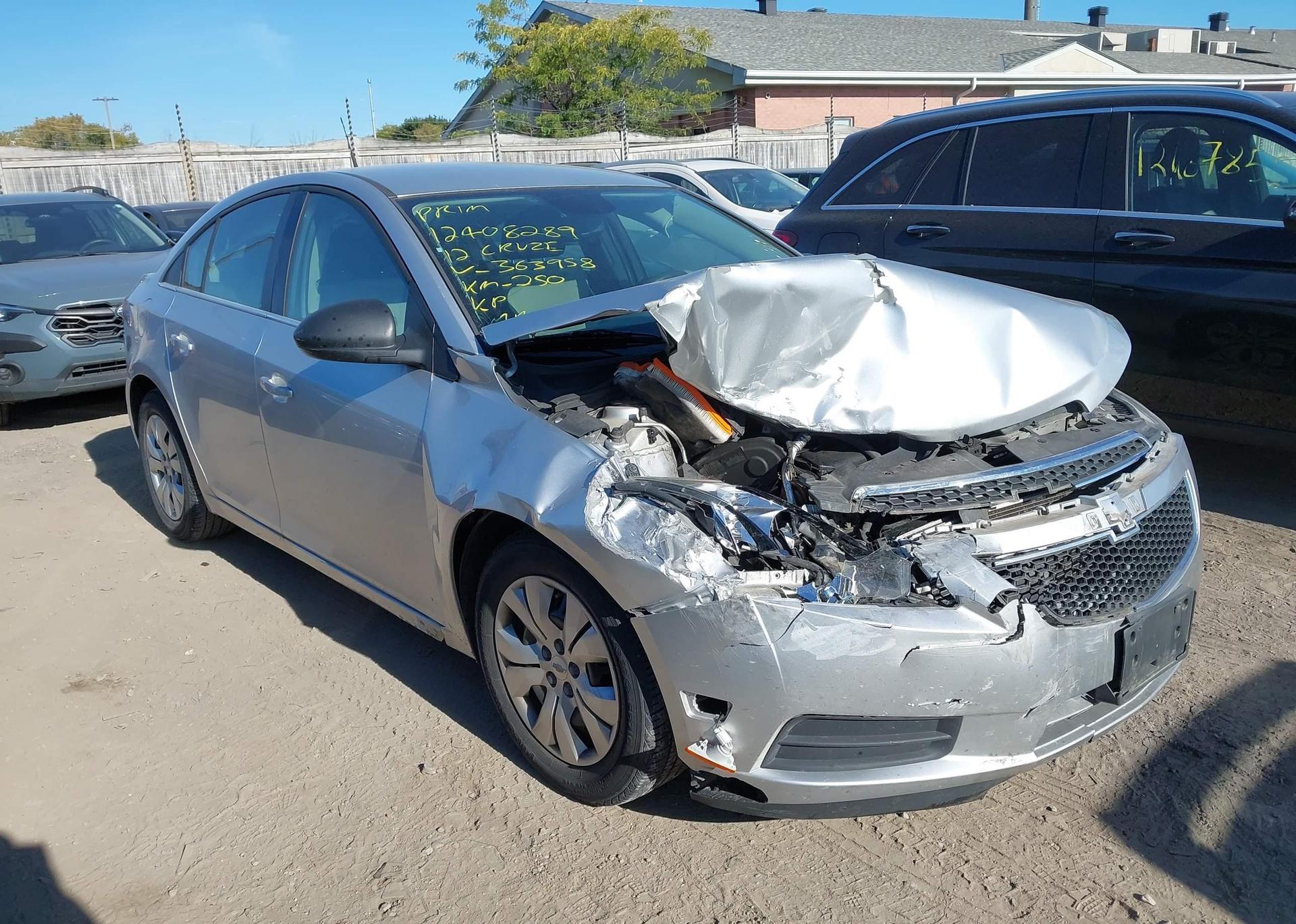 2012 CHEVROLET CRUZE LS