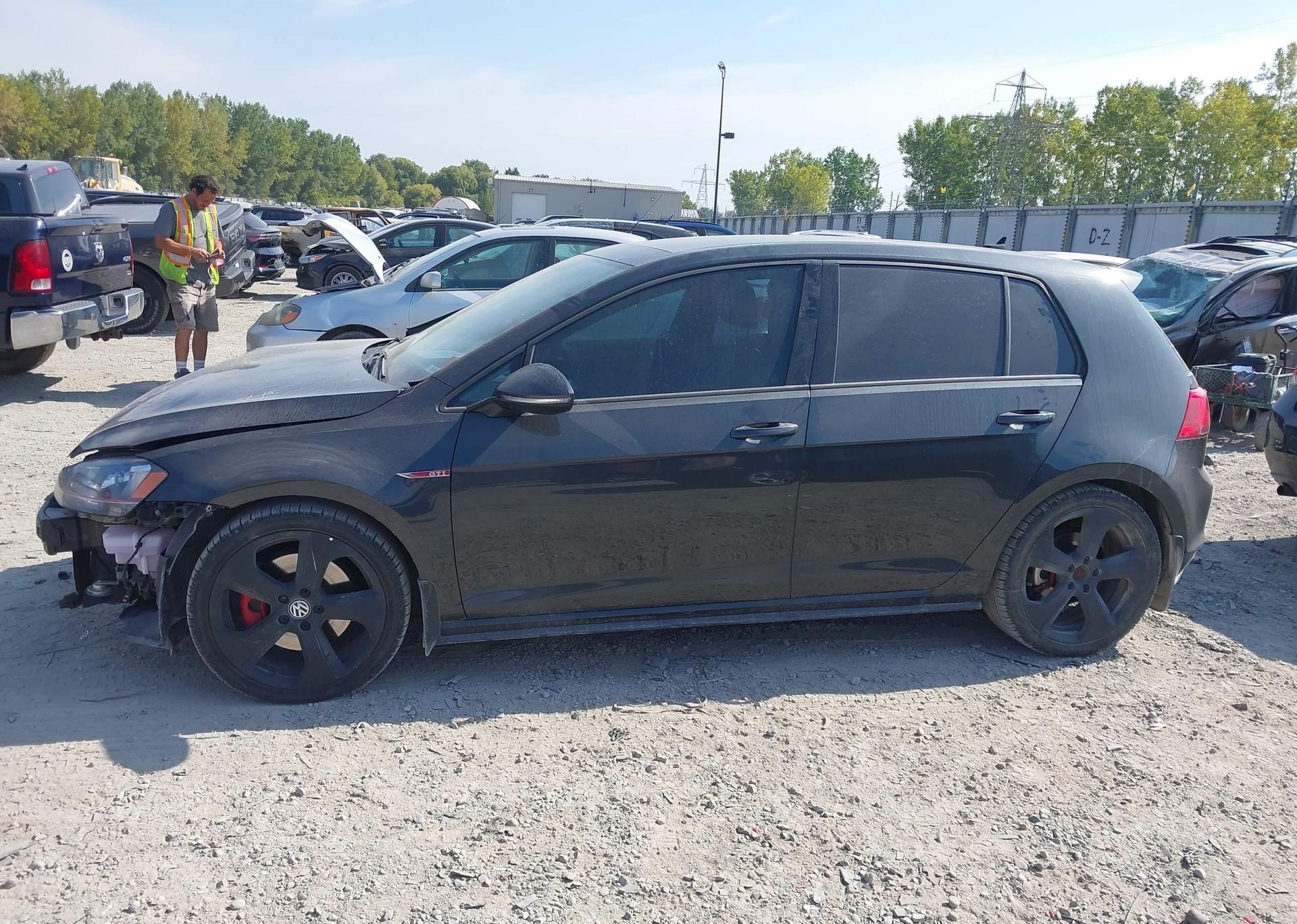 2016 VOLKSWAGEN GOLF GTI