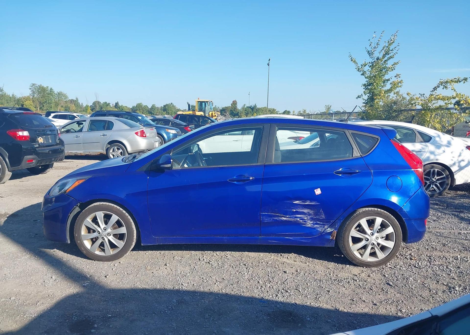 2012 HYUNDAI ACCENT GLS