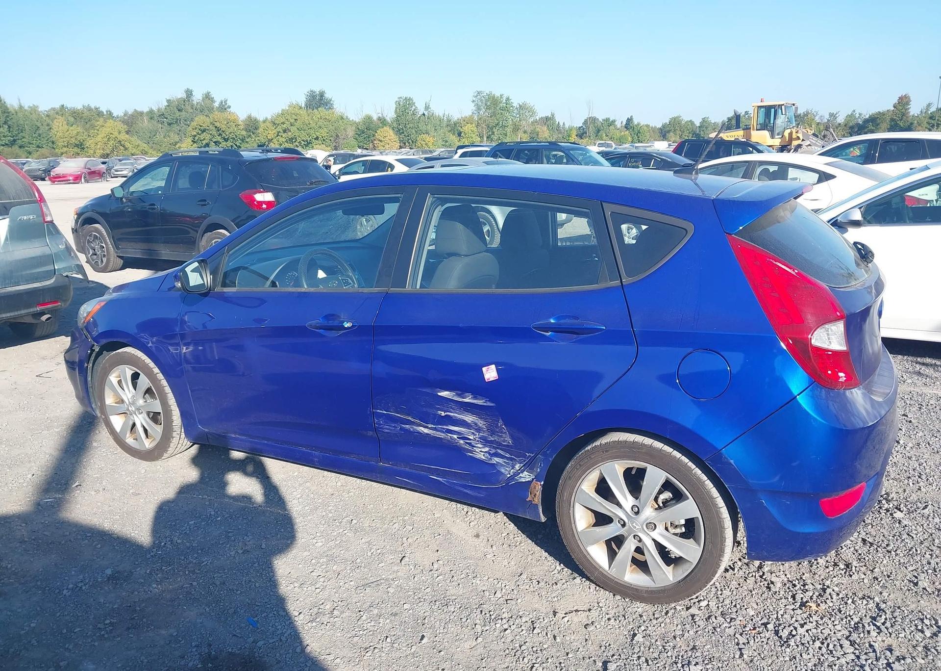 2012 HYUNDAI ACCENT GLS