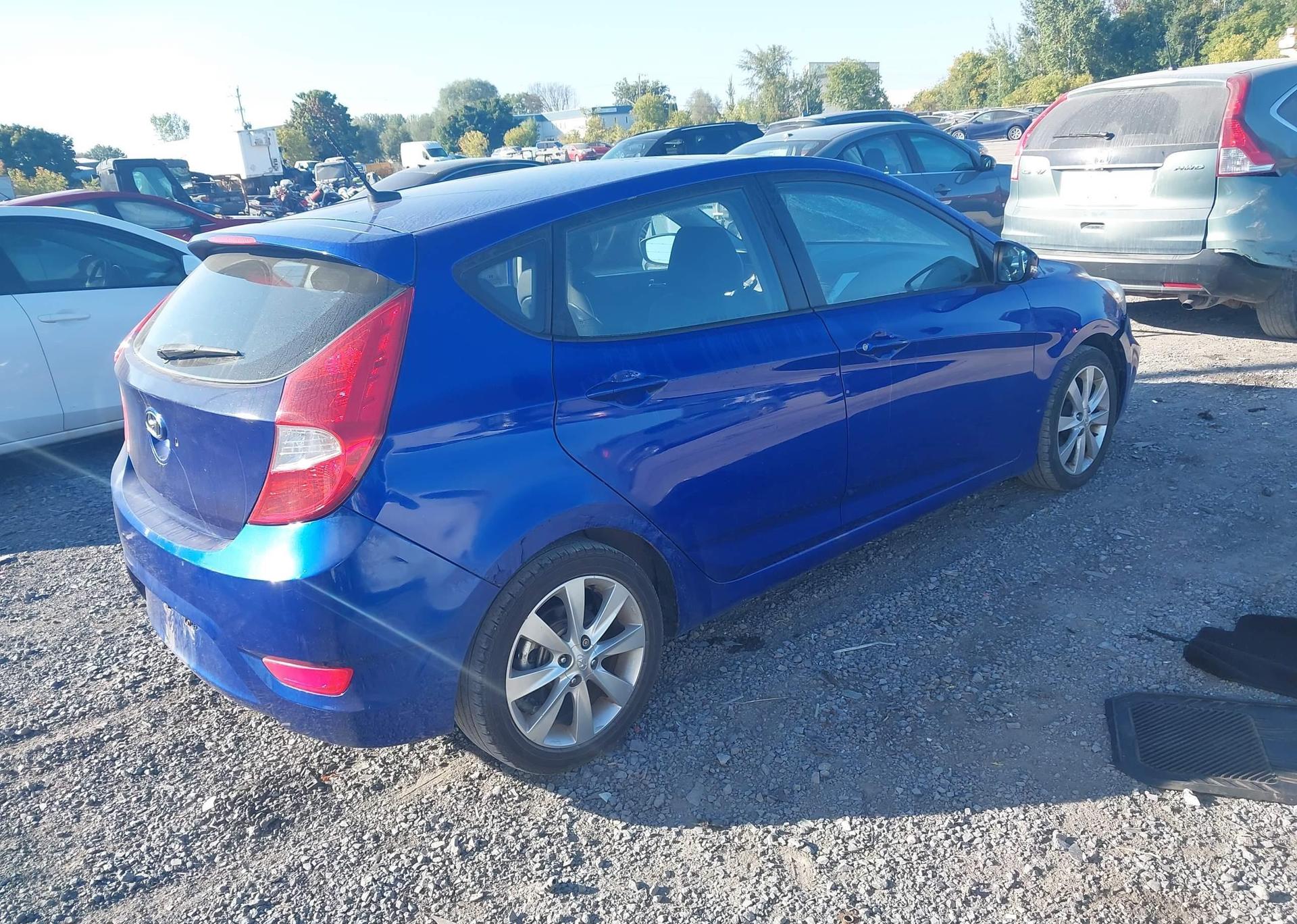 2012 HYUNDAI ACCENT GLS