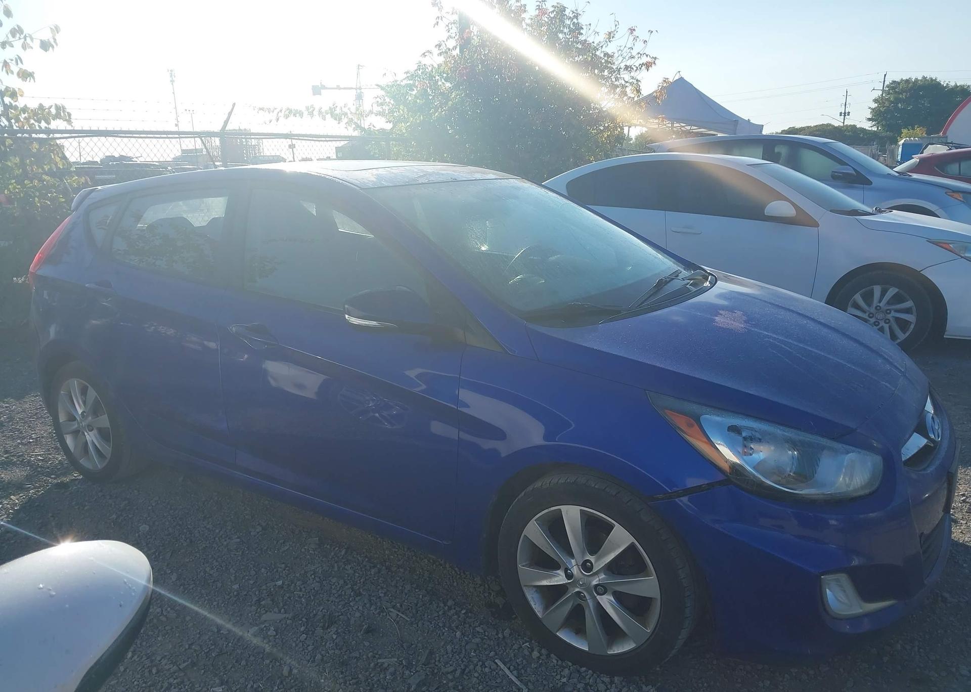 2012 HYUNDAI ACCENT GLS
