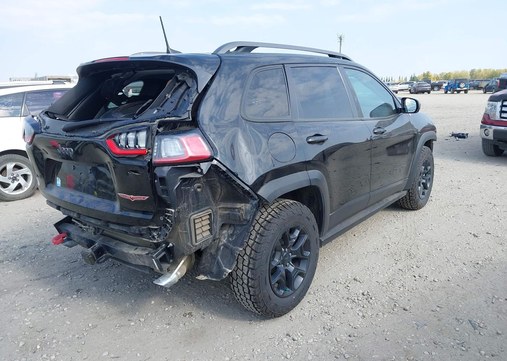 2019 JEEP CHEROKEE TRAILHAWK