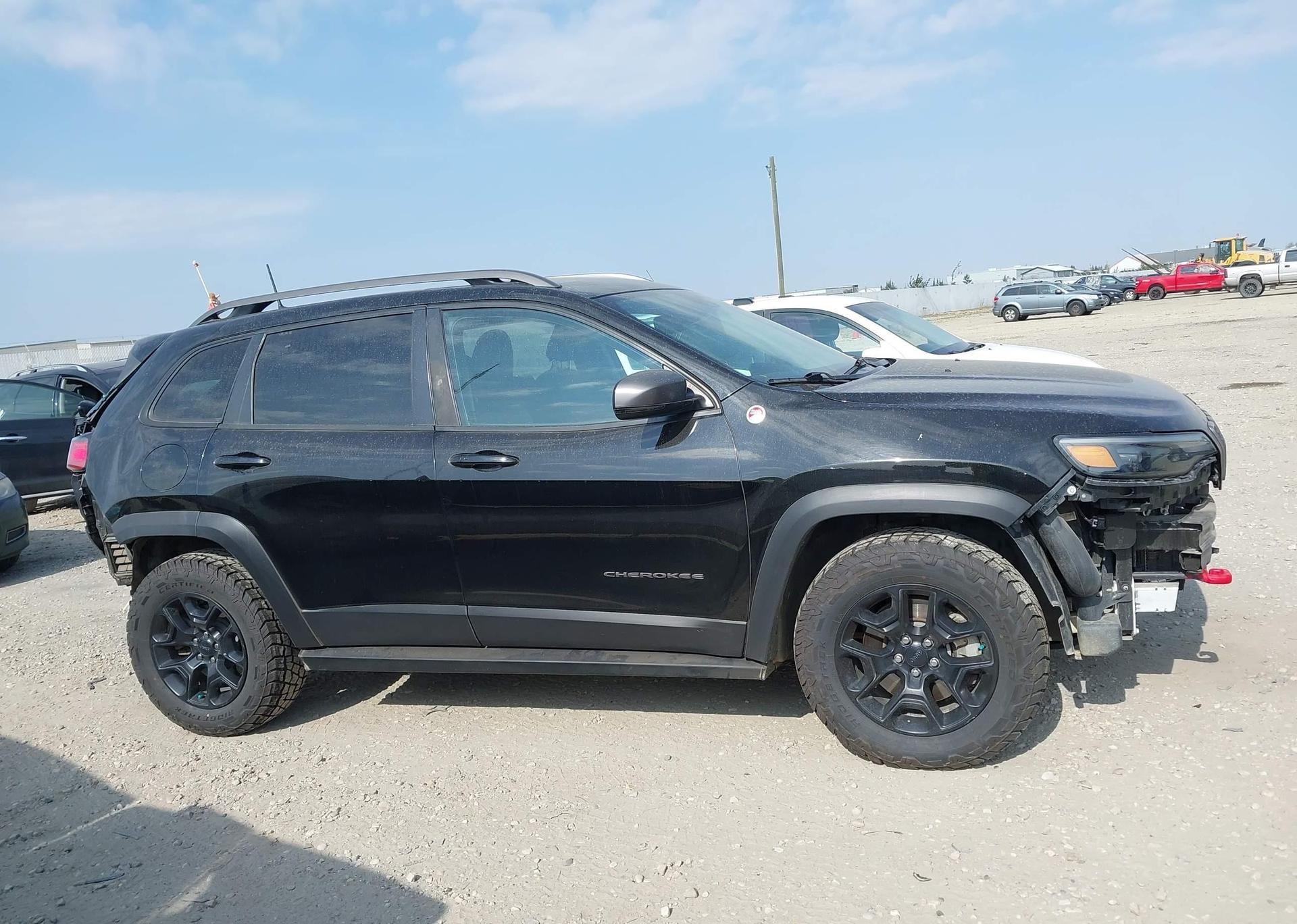 2019 JEEP CHEROKEE TRAILHAWK