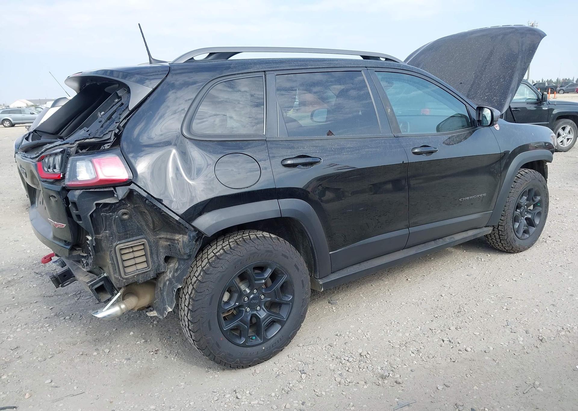 2019 JEEP CHEROKEE TRAILHAWK