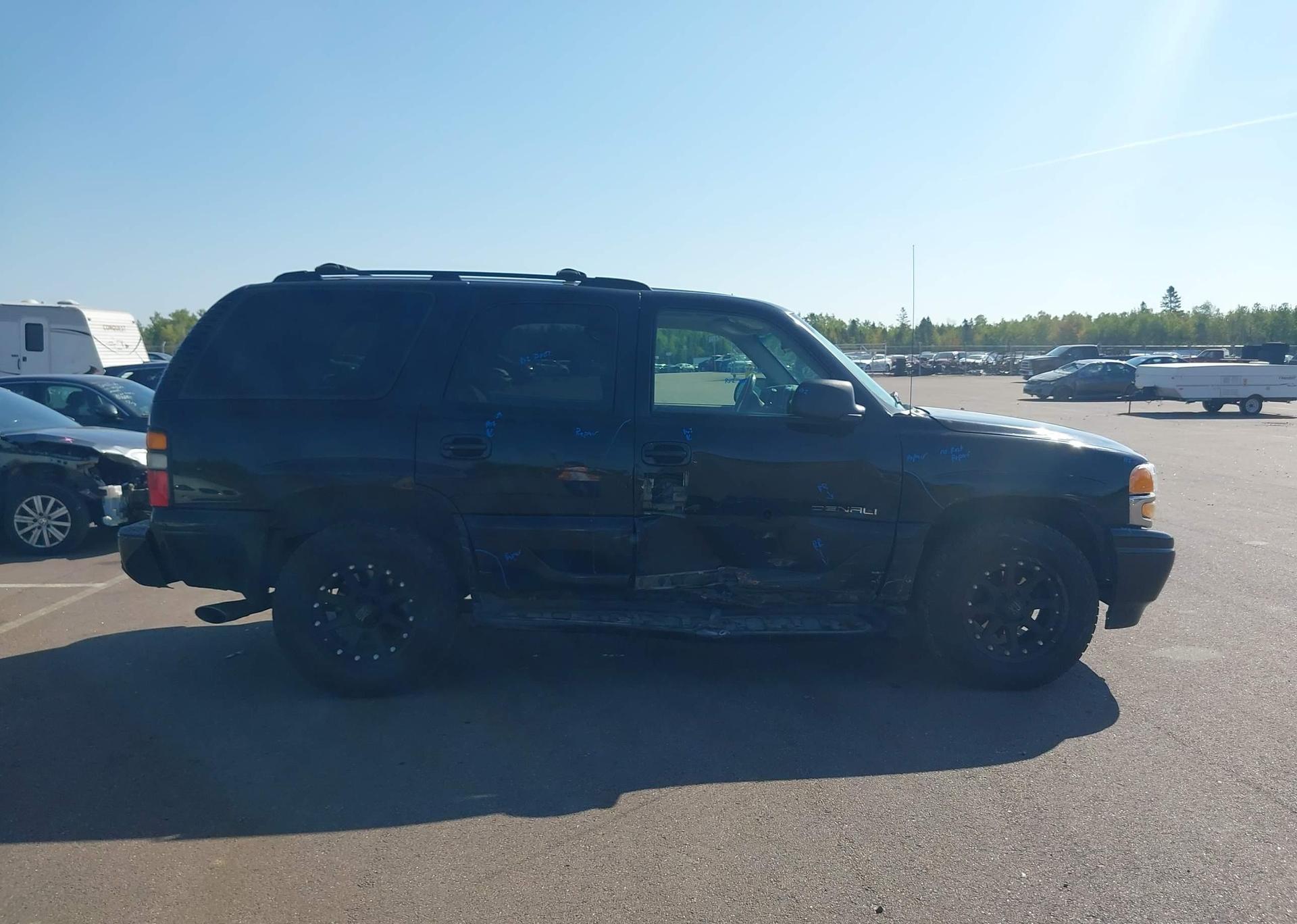 2004 GMC YUKON DENALI