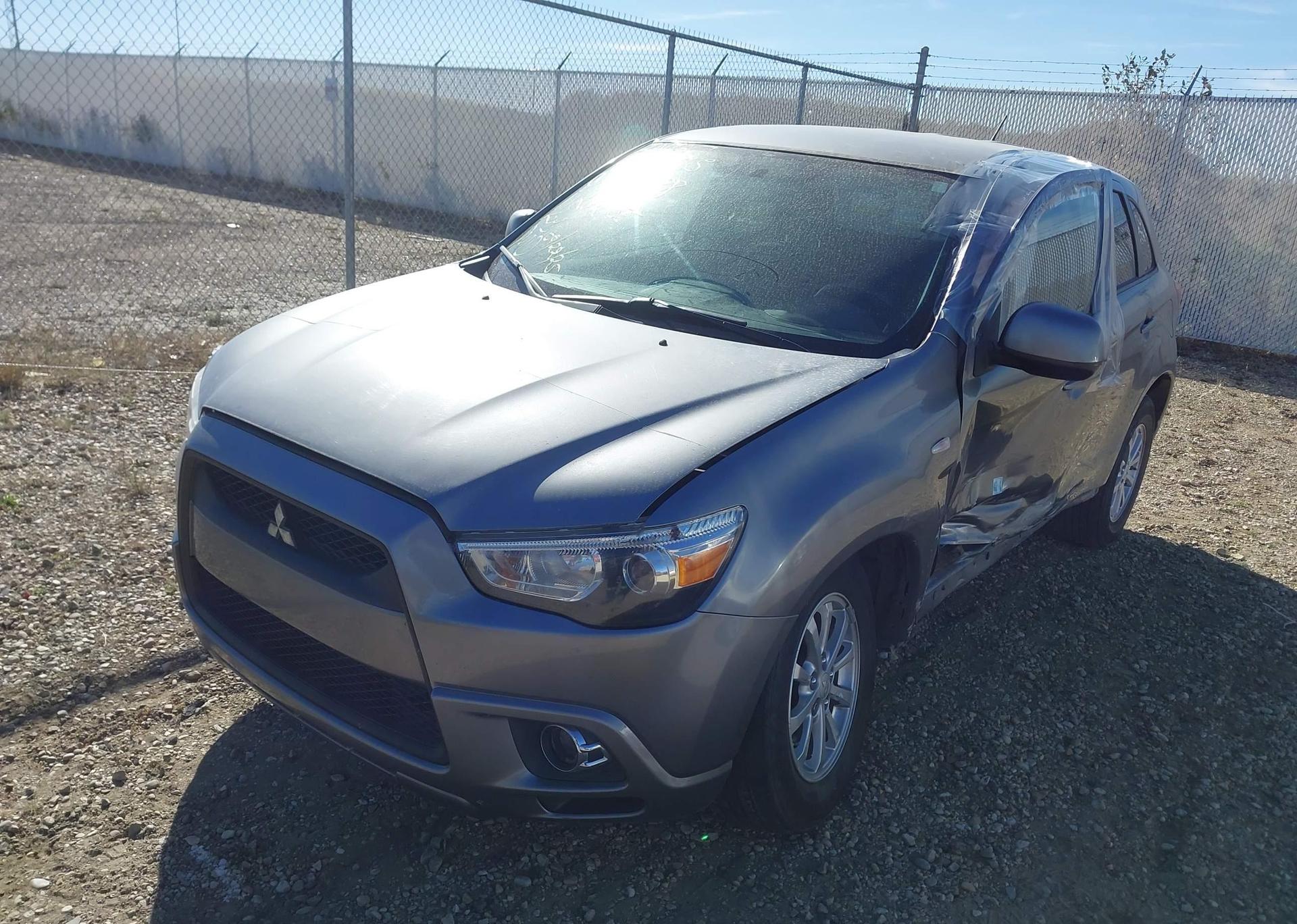 2011 MITSUBISHI RVR SE