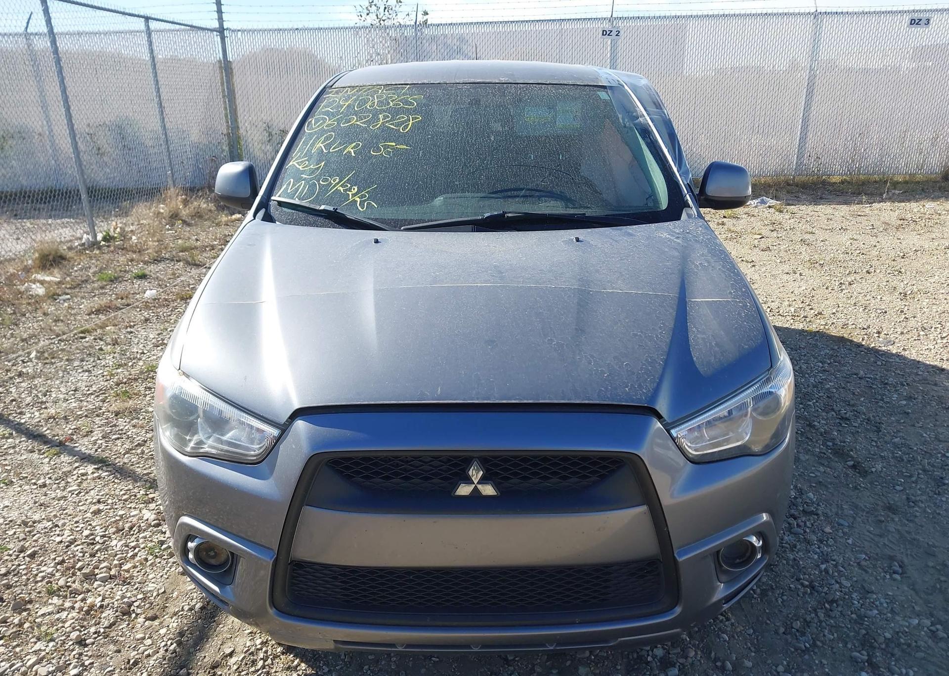2011 MITSUBISHI RVR SE