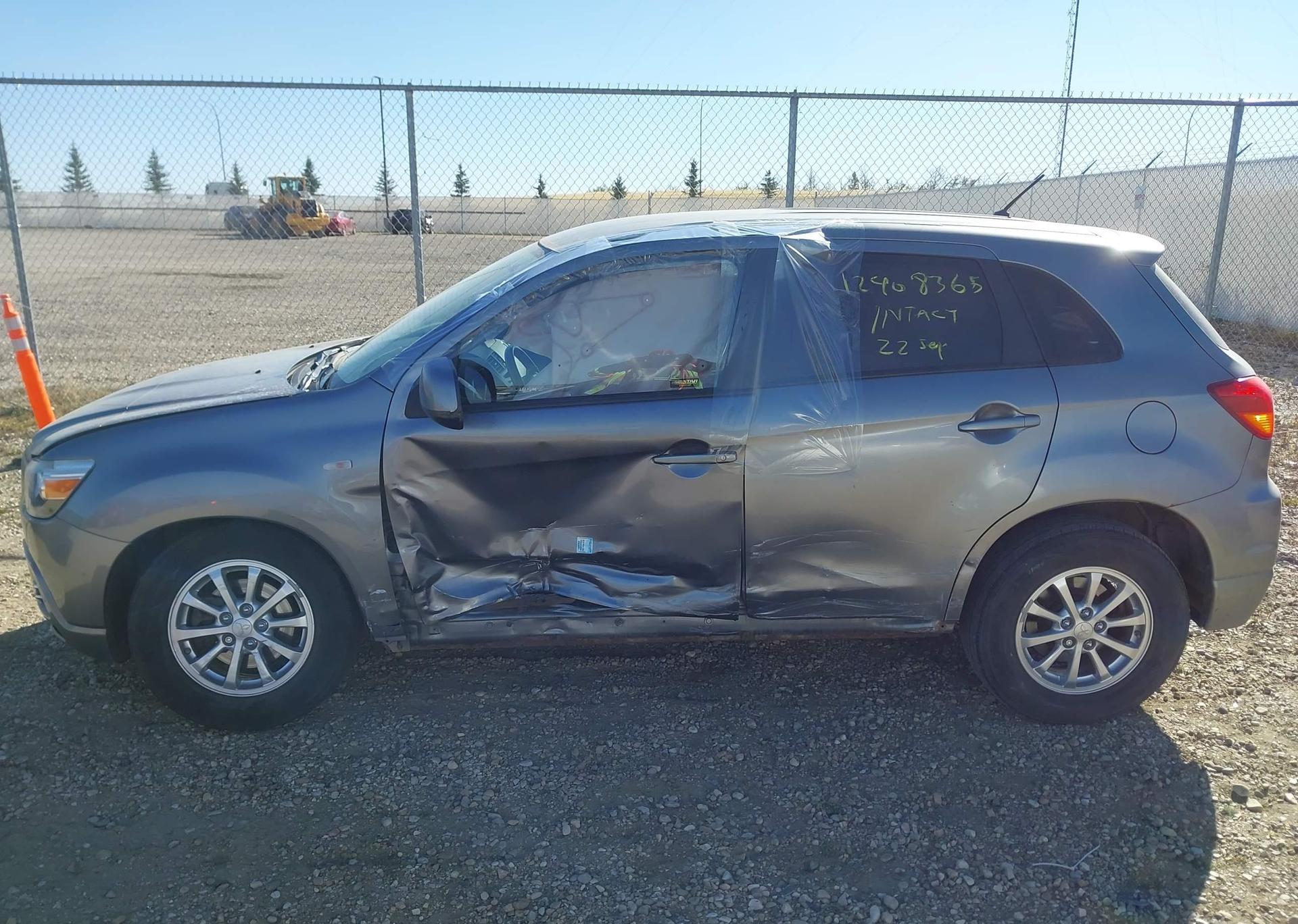 2011 MITSUBISHI RVR SE