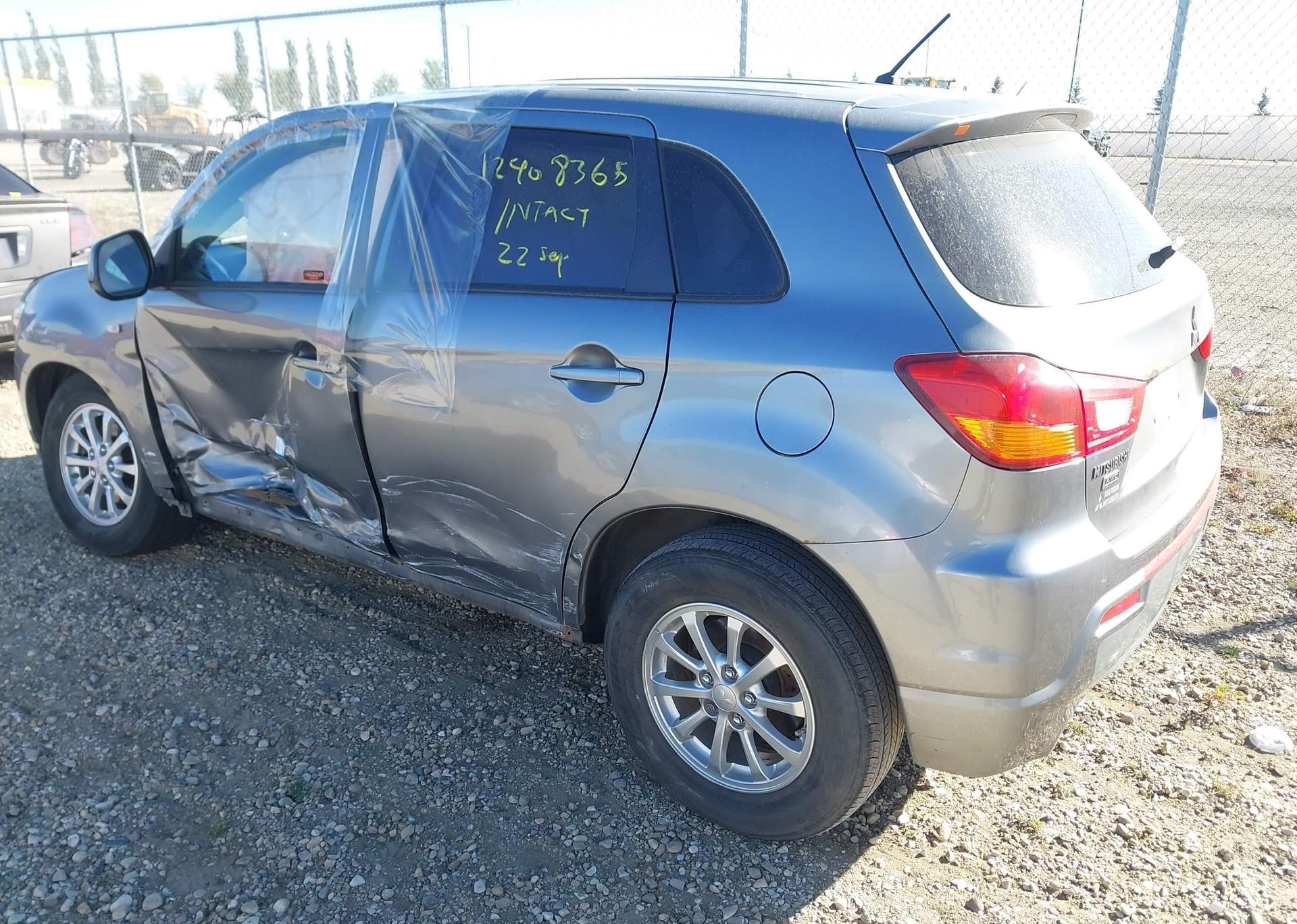 2011 MITSUBISHI RVR SE