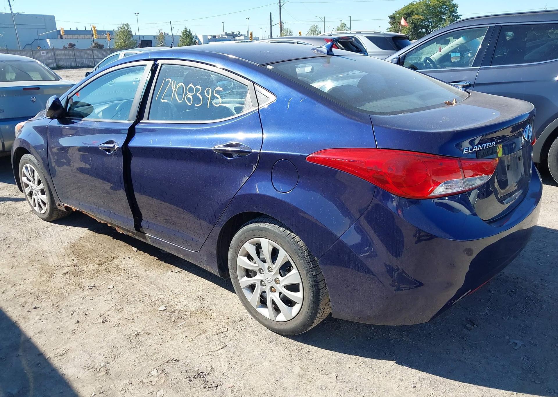 2013 HYUNDAI ELANTRA GLS