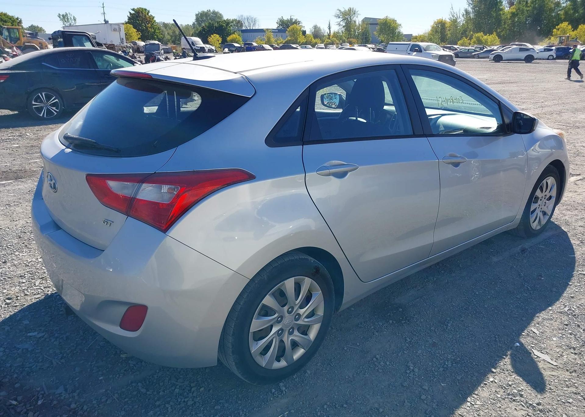 2013 HYUNDAI ELANTRA GT GL