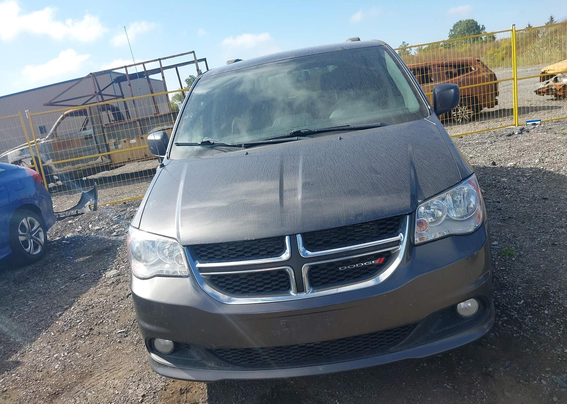 2016 DODGE GRAND CARAVAN SE
