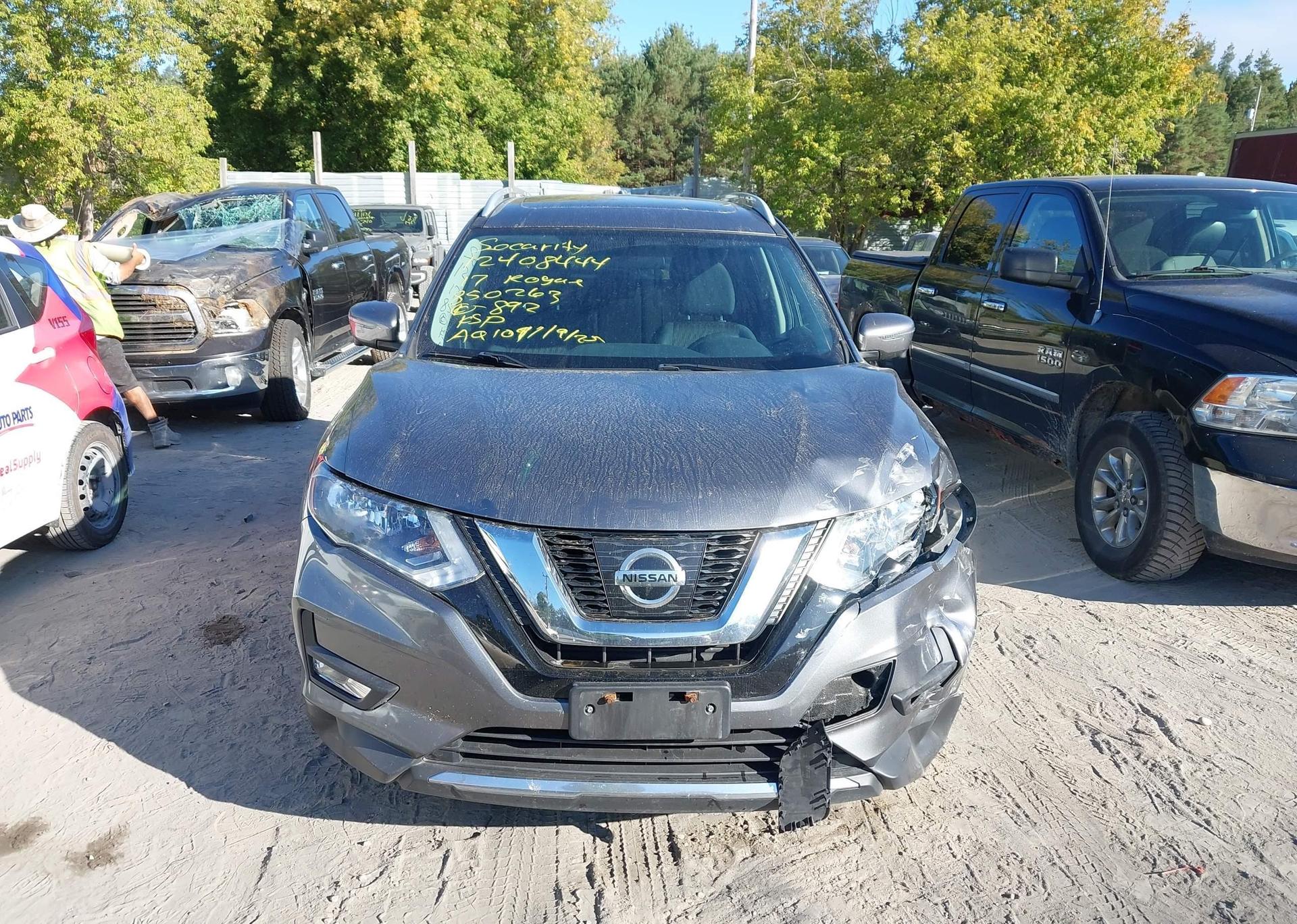 2017 NISSAN ROGUE S