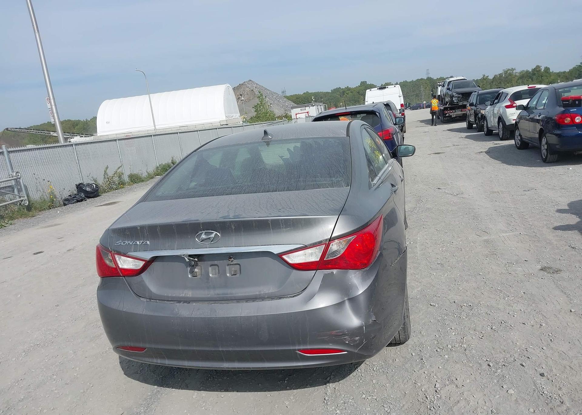 2012 HYUNDAI SONATA GL