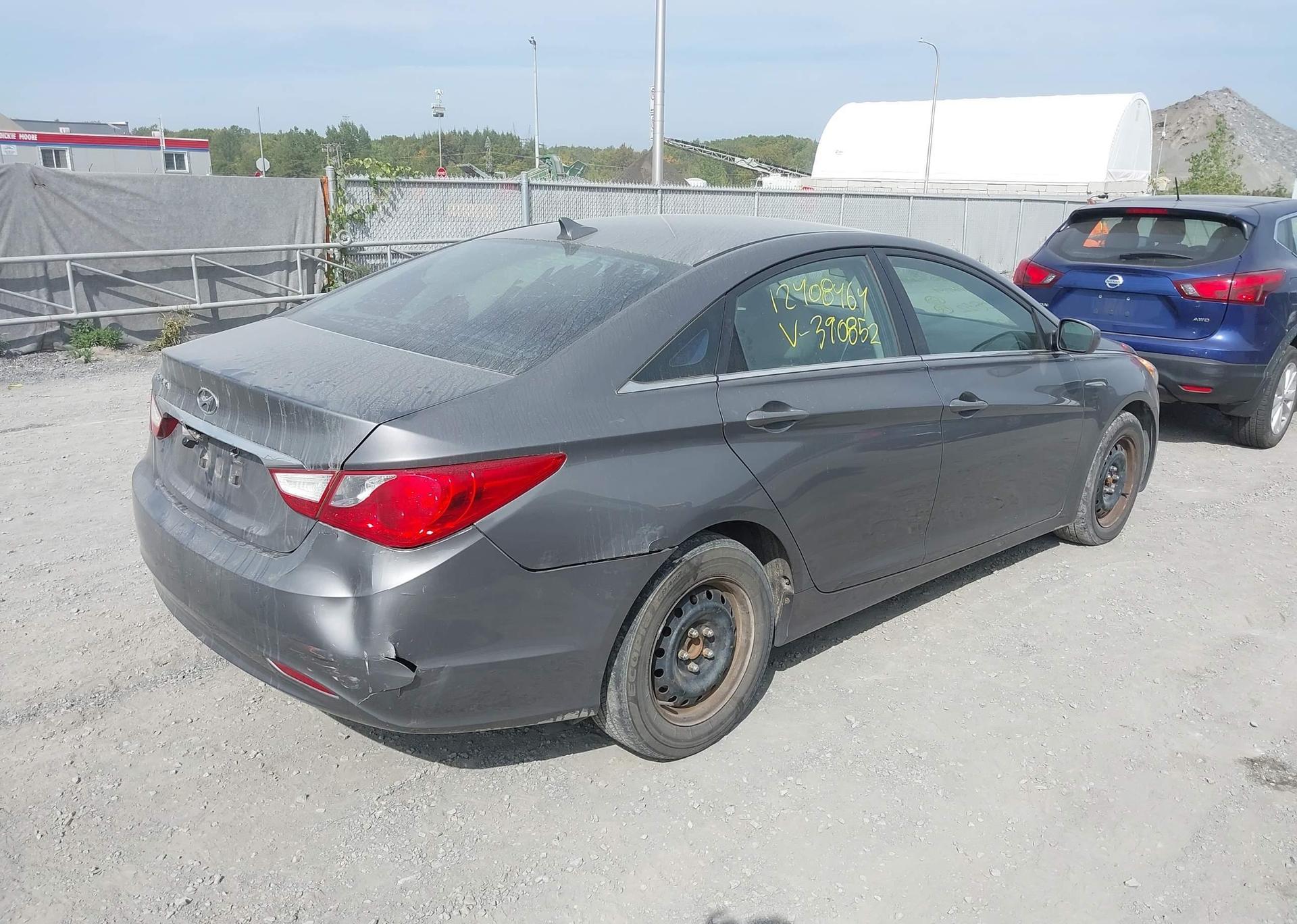 2012 HYUNDAI SONATA GL