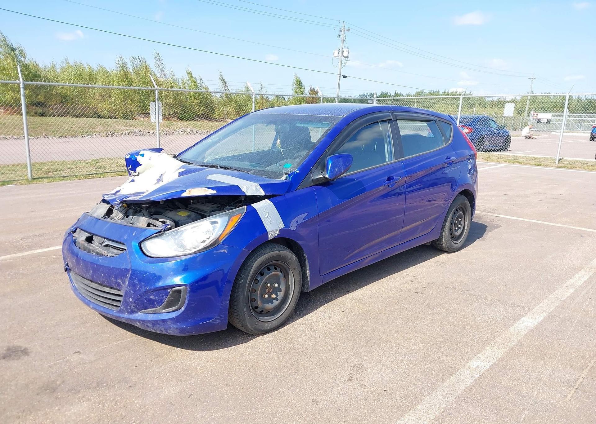 2014 HYUNDAI ACCENT GL