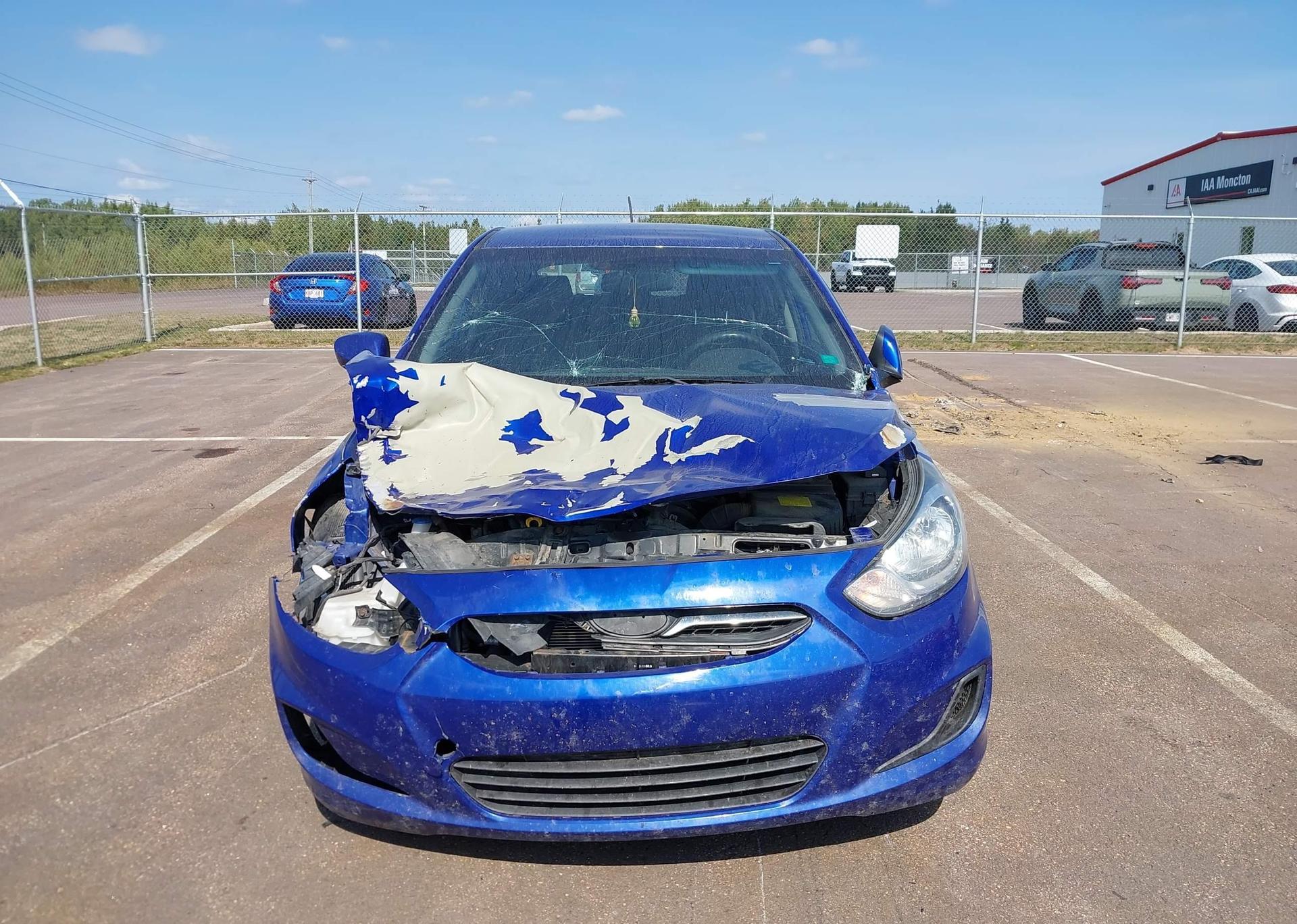 2014 HYUNDAI ACCENT GL
