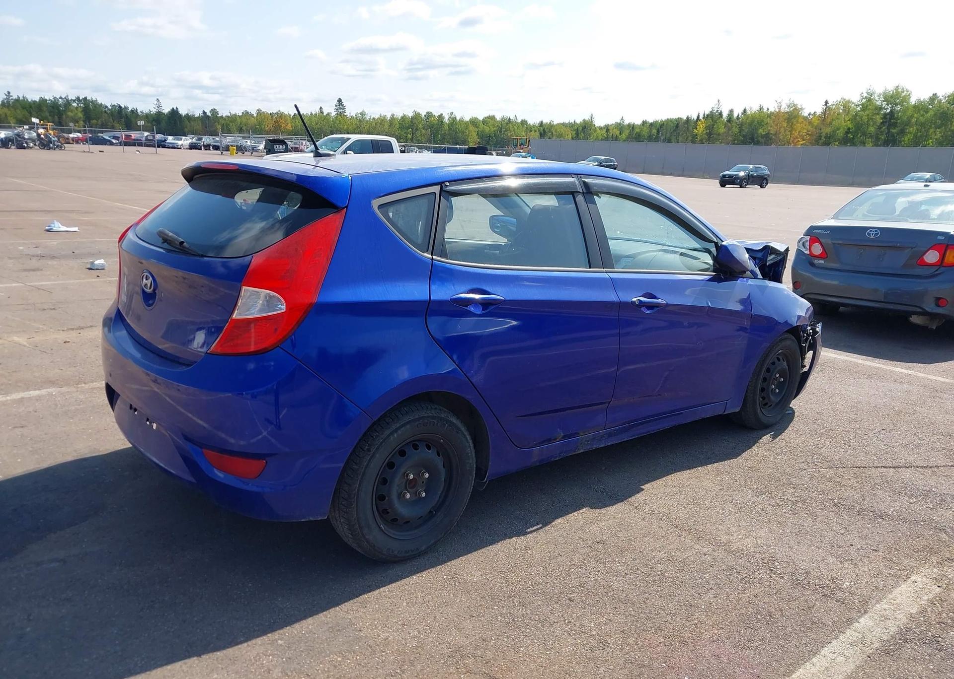 2014 HYUNDAI ACCENT GL