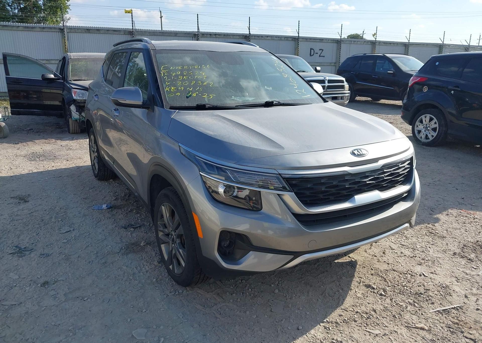 2021 KIA SELTOS EX
