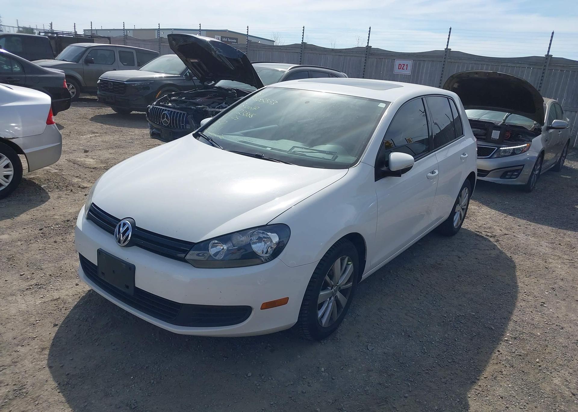 2013 VOLKSWAGEN GOLF 2.5L COMFORTLINE