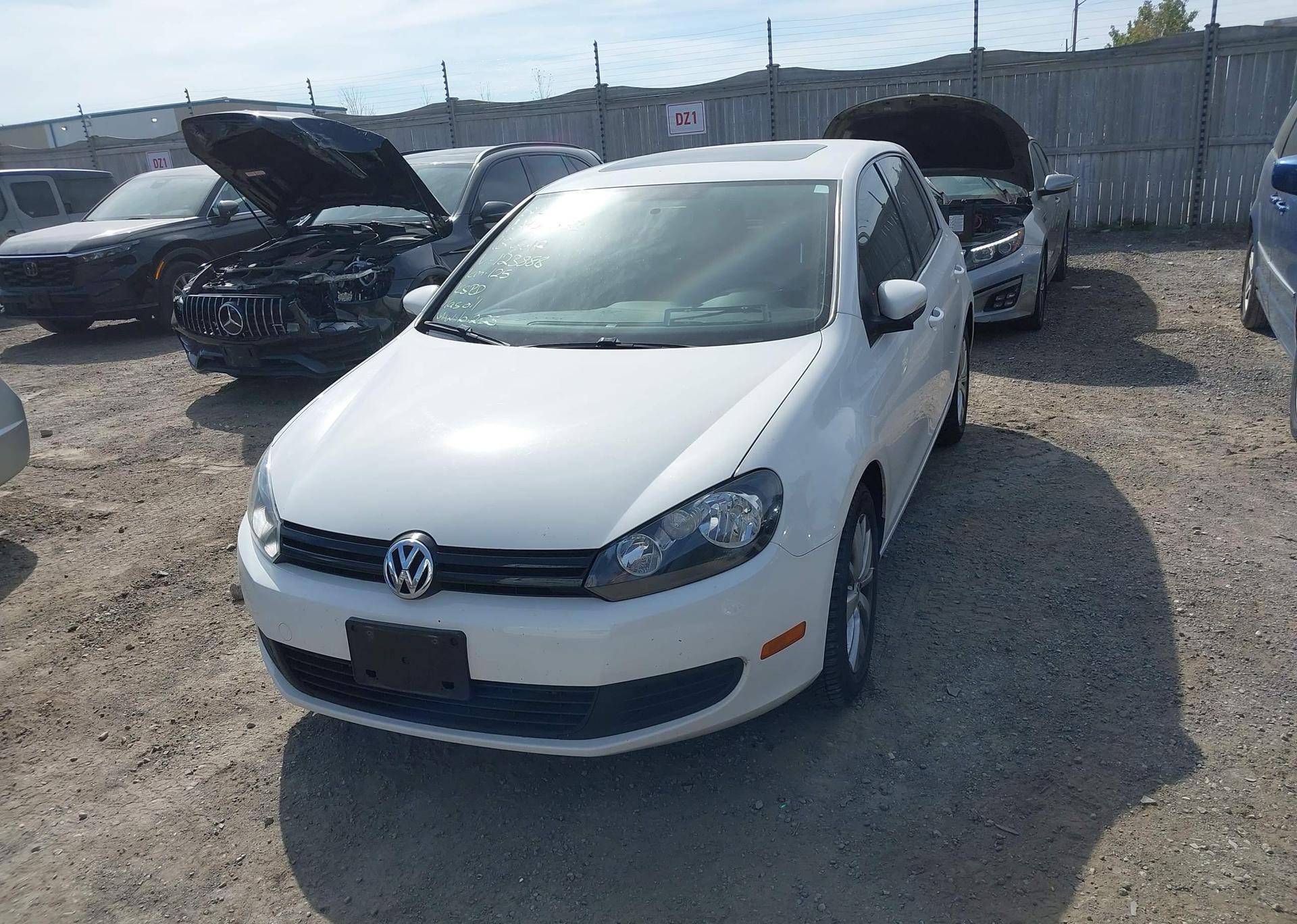 2013 VOLKSWAGEN GOLF 2.5L COMFORTLINE