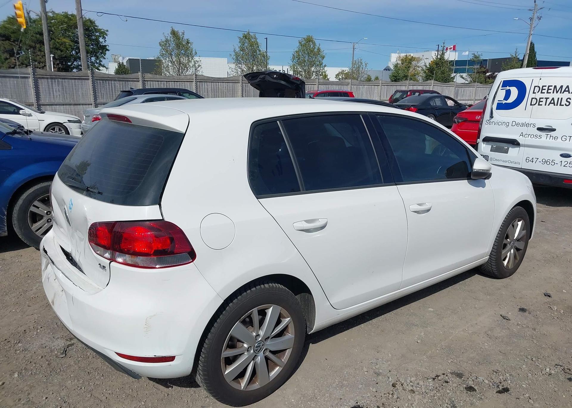 2013 VOLKSWAGEN GOLF 2.5L COMFORTLINE
